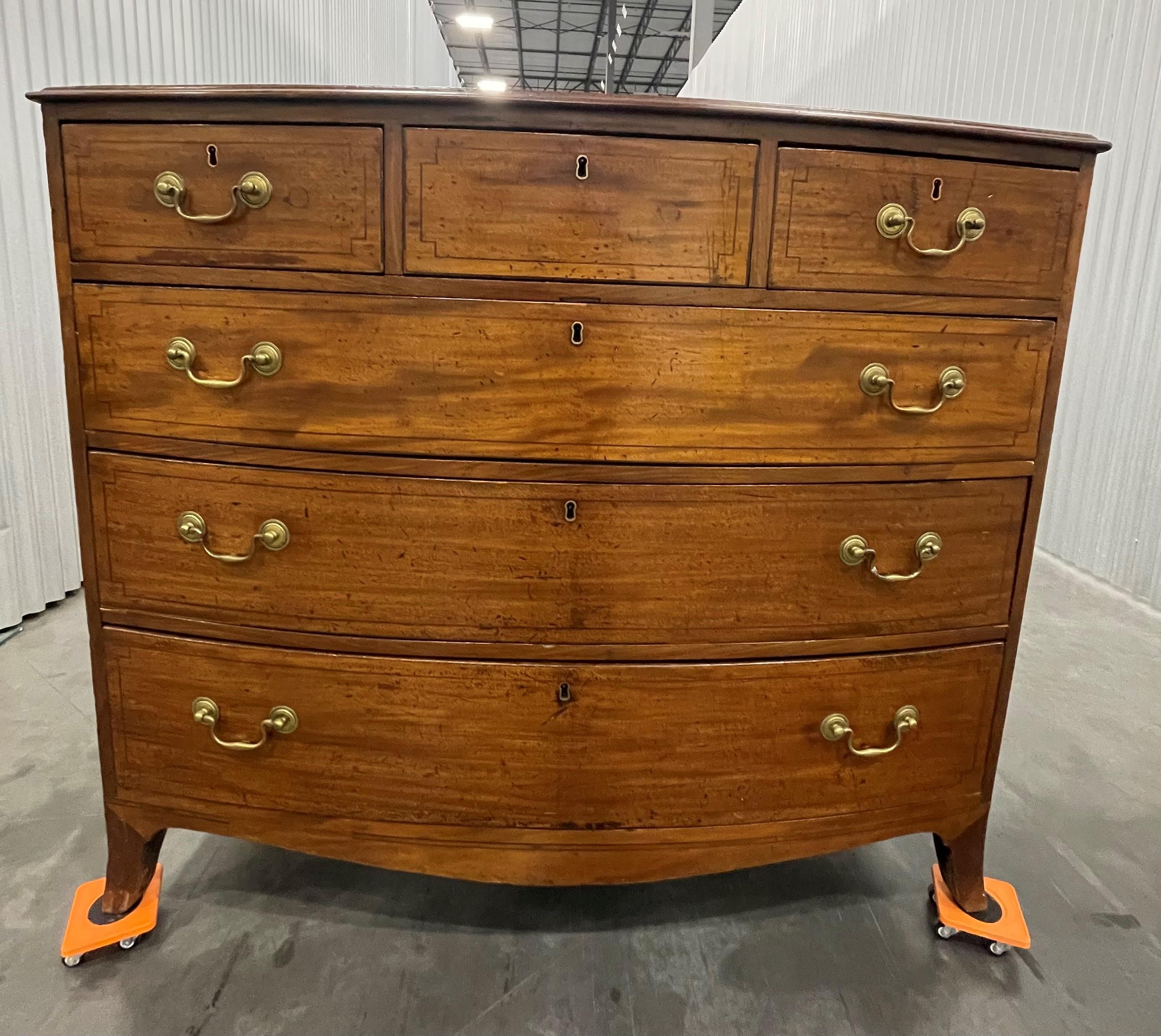 Exceptional Georgian Bow Front Chest of Drawers  For Sale 14