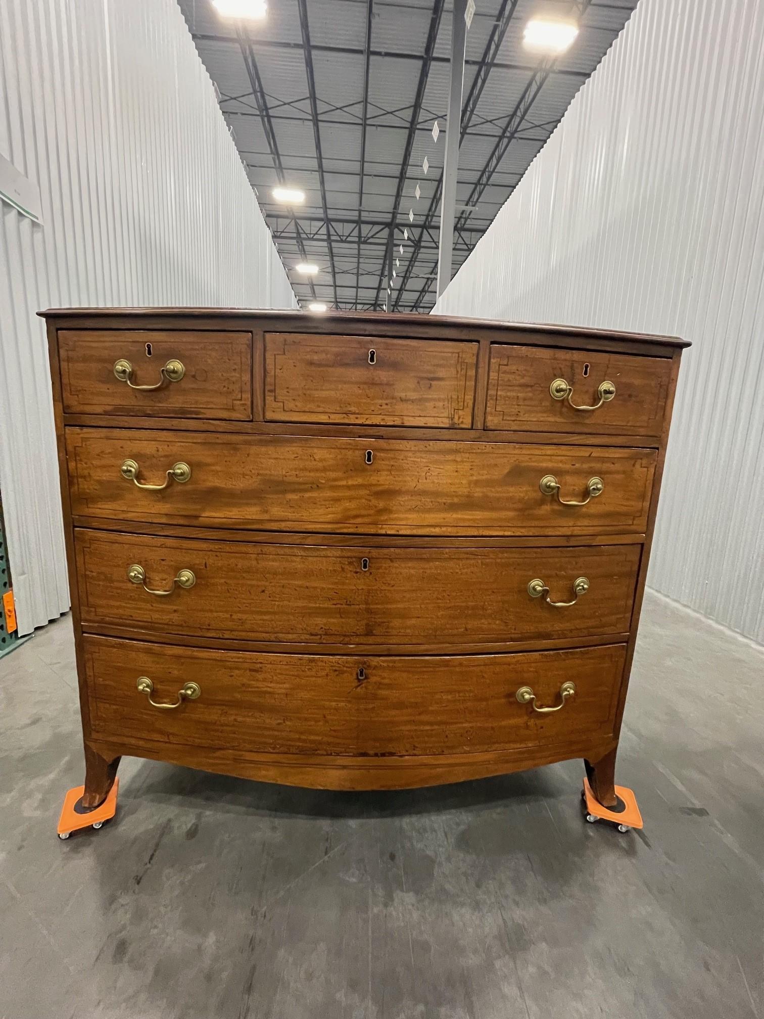 English Exceptional Georgian Bow Front Chest of Drawers  For Sale