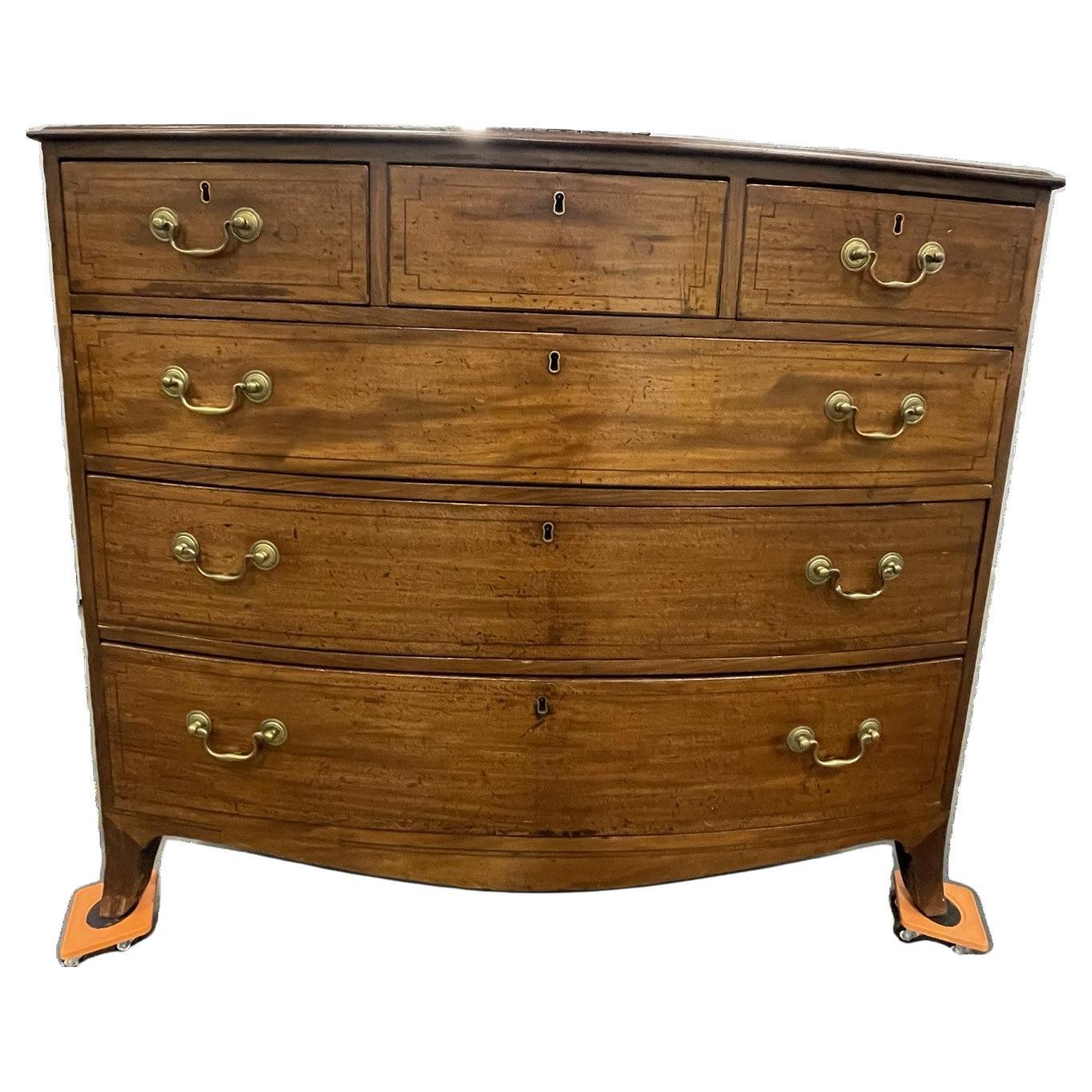 Exceptional Georgian Bow Front Chest of Drawers  For Sale