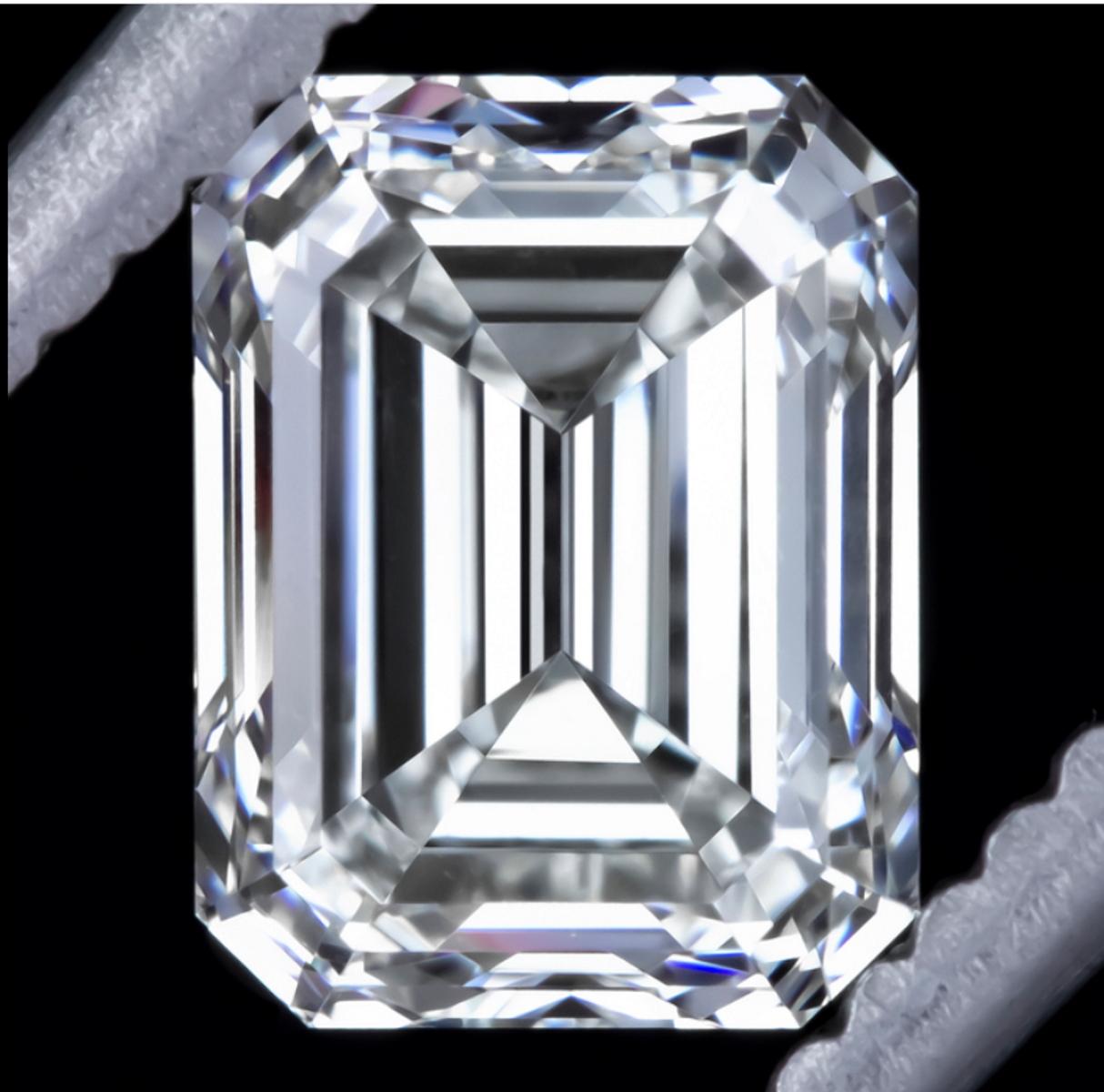 3 carat emerald cut diamond ring