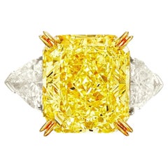 EXCEPTIONAL GIA Certified 10 Carat Flawless Fancy Yellow Diamond Ring