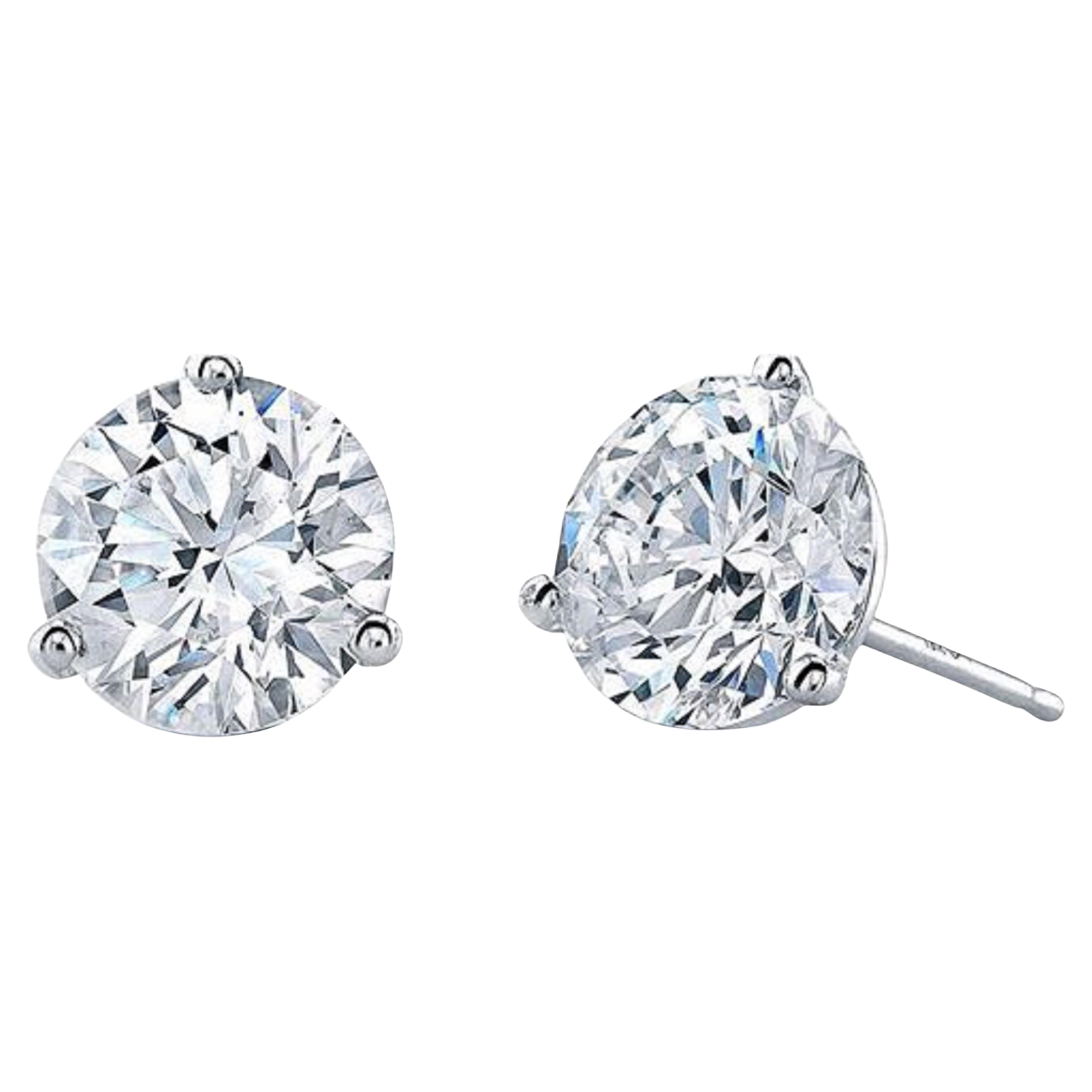 2.29 Carat Round Brilliant Cut Diamond Platinum Studs For Sale at 1stDibs