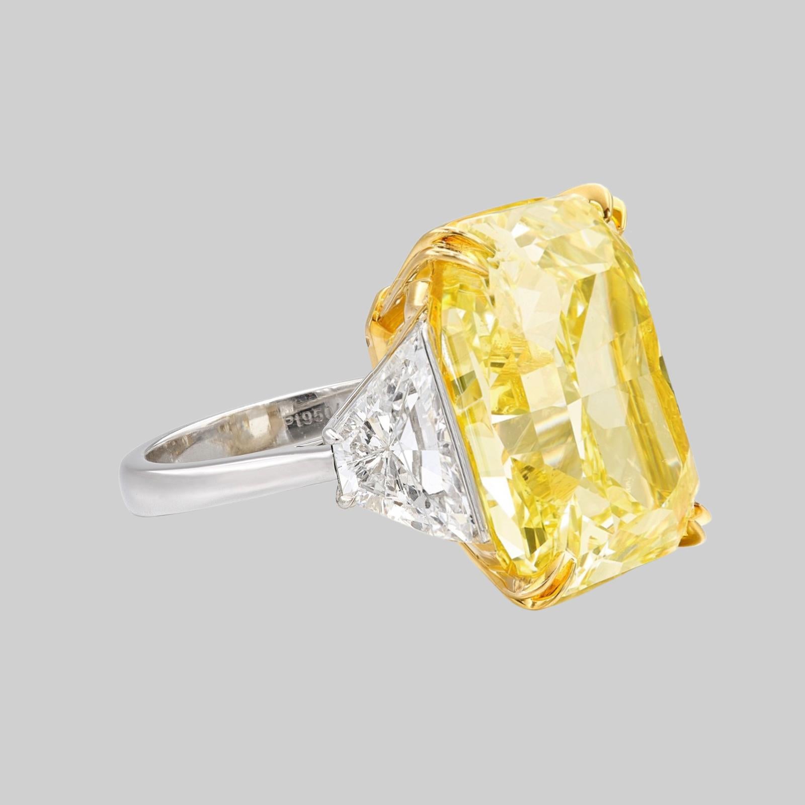 Radiant Cut EXCEPTIONAL GIA Certified 23 Carat Fancy VIVID Yellow Diamond Ring For Sale