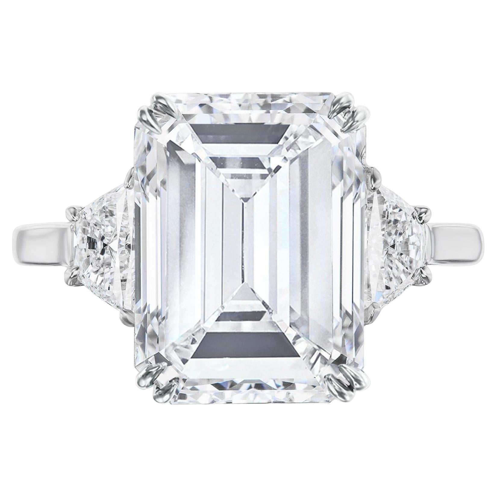 Exceptional GIA Certified 3.02 Carat Emerald Cut Diamond E Color S1
