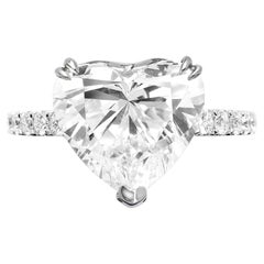 Excepcional anillo solitario de diamantes en forma de corazón de 3 quilates certificado por el GIA