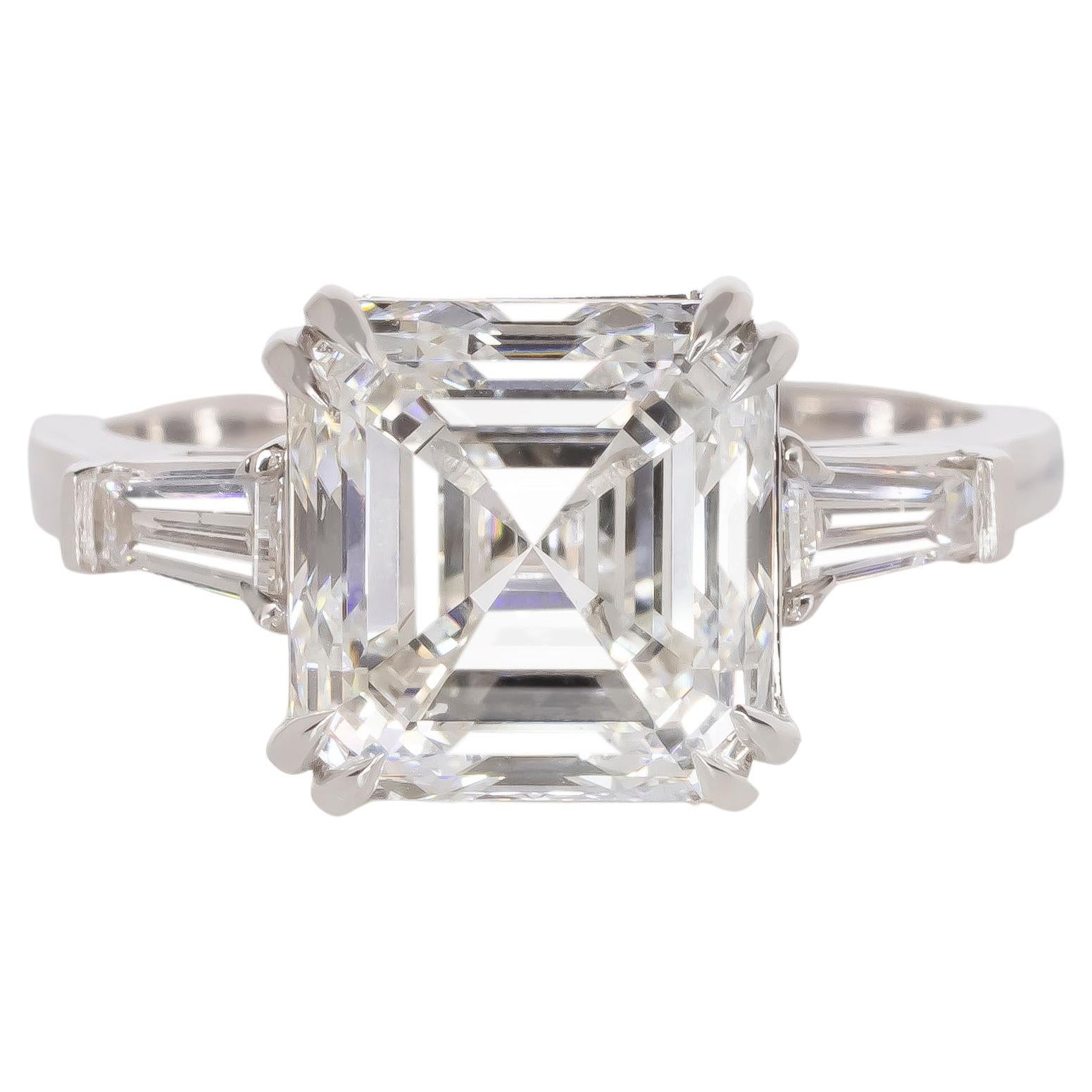 Exceptional GIA Certified 4 Carat Emerald Cut Diamond Ring VVS2 Clarity