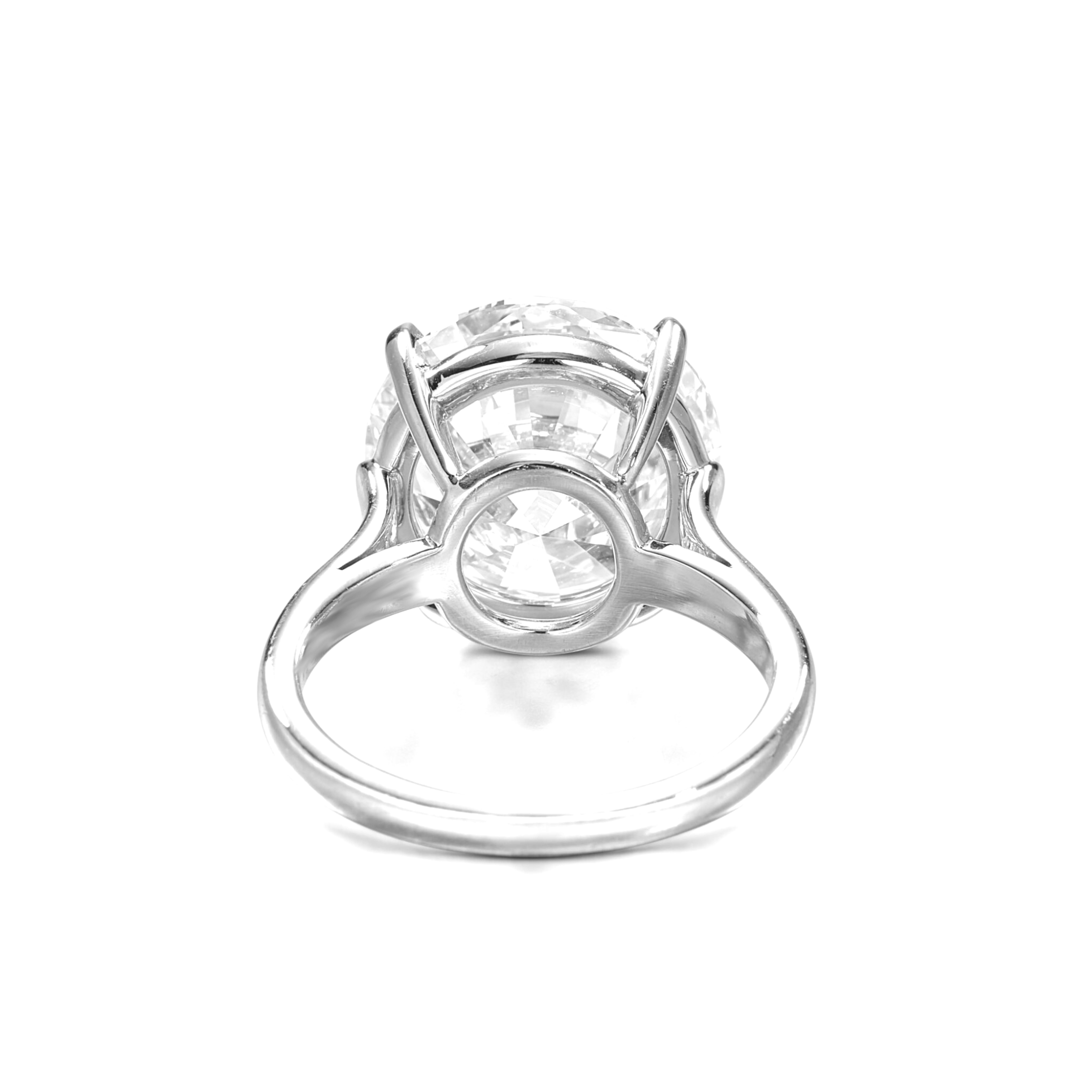 This exquisite engagement ring features a breathtaking 4 asscher emerald cut diamond, certified by GIA for its outstanding quality. Set in timeless platinum, the diamond boasts a rare combination of clarity and brilliance. 

With a  colorless H