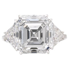Exceptional GIA Certified 4 Carats Radiant Cut Diamond Ring