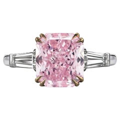 Exceptional GIA Certified 4.04 Carat Fancy Pink VS2 Clarity