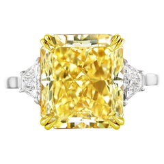 Exceptional GIA Certified 5 Carat  Fancy Yellow Diamond Ring VVS2 Clarity