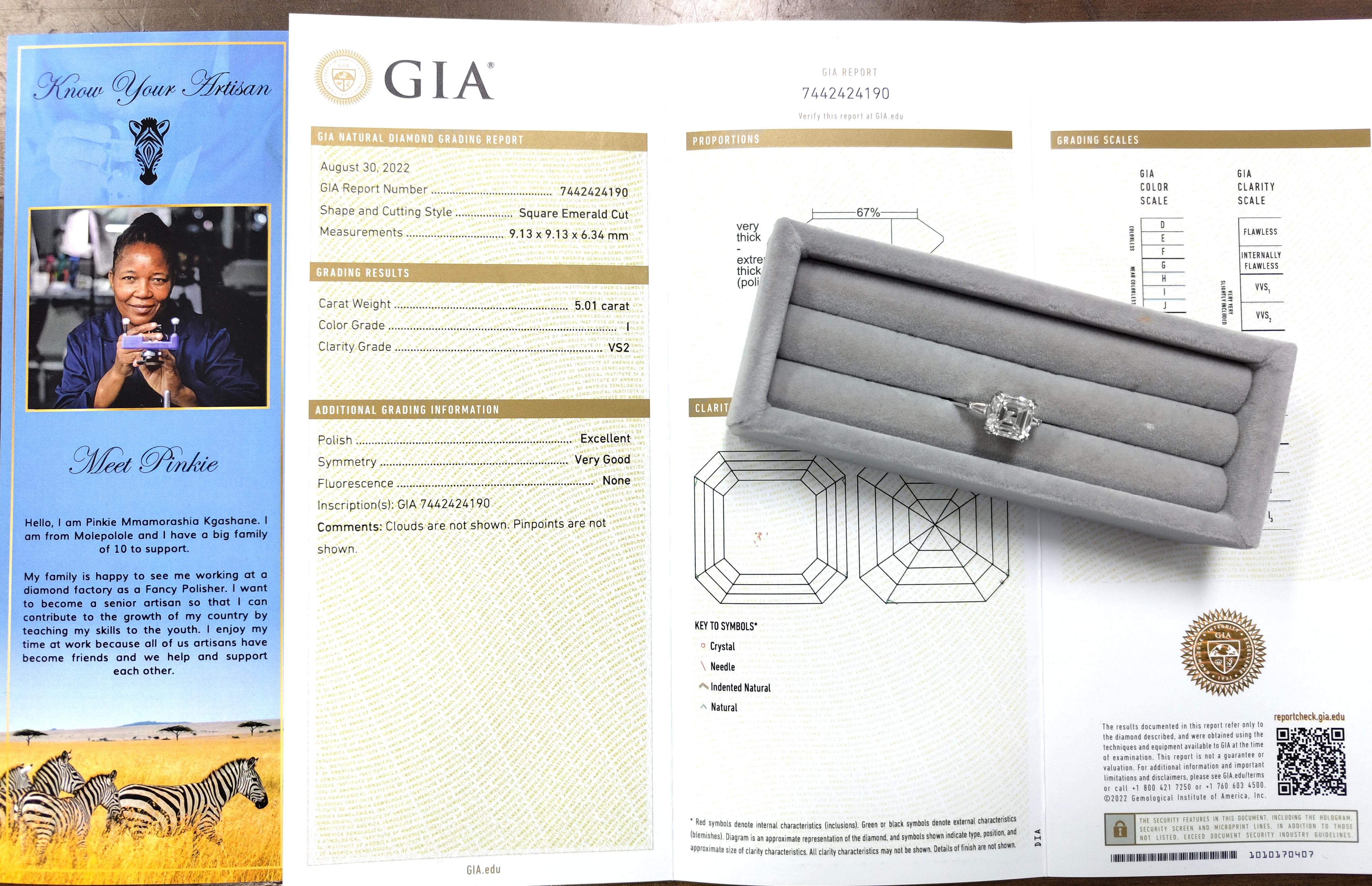 Women's or Men's EXCEPTIONAL GIA Certified 5 Carat VS2 Asscher Cut Diamond Ring For Sale
