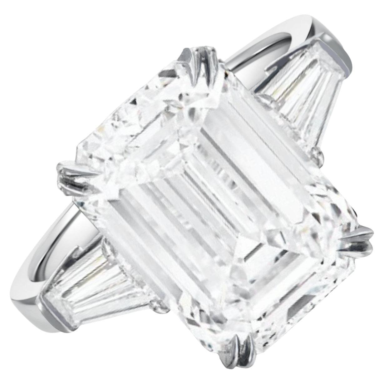 EXCEPTIONAL GIA Certified 6 Carat Emerald Cut Diamond Platinum Ring For Sale