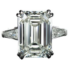 Exceptional GIA Certified 7 Carat Emerald Cut Diamond Ring