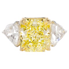 EXCEPCIONAL Anillo de Diamantes Amarillo Fancy de 8 Quilates VVS2 Certificado por GIA