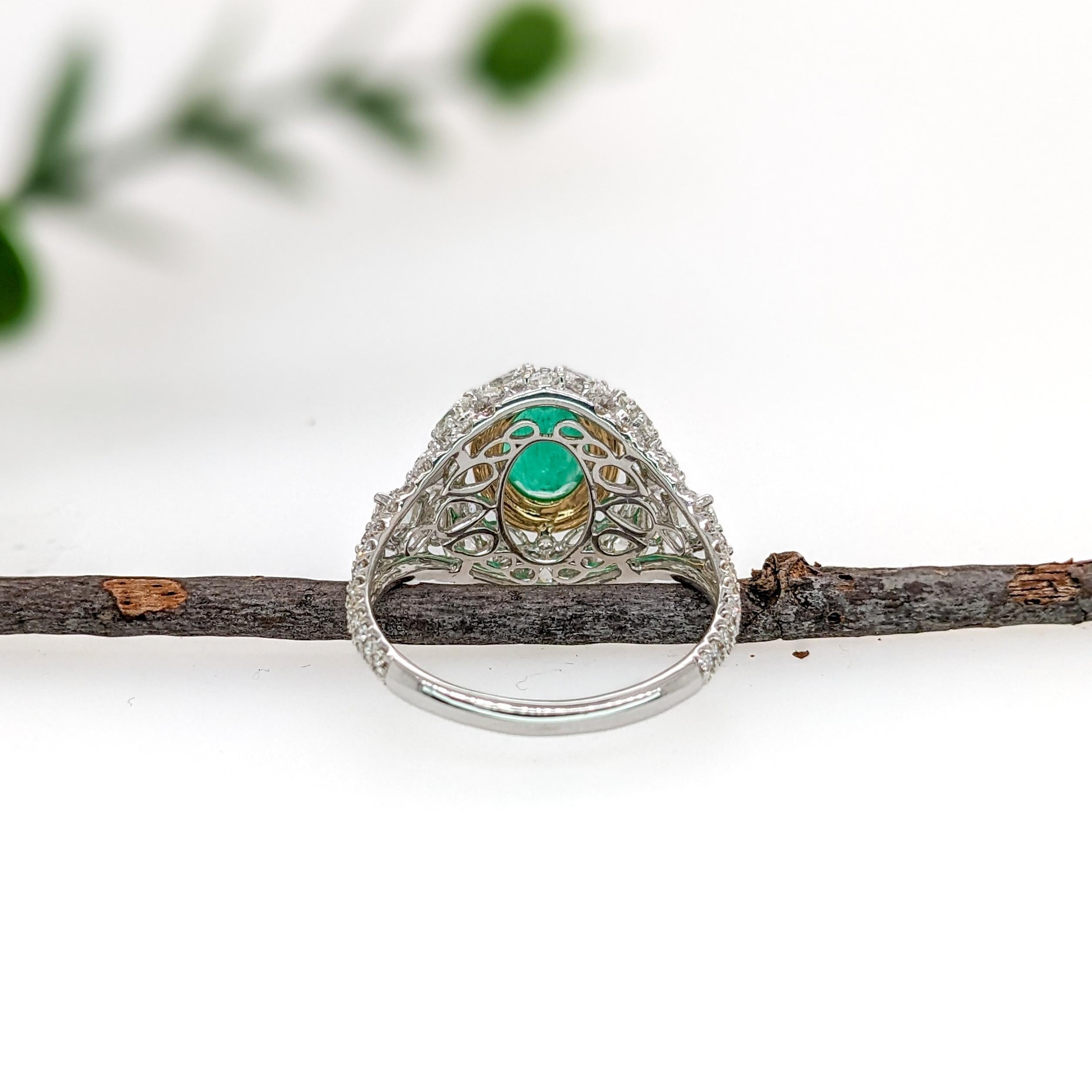 Exceptional GIA Certified Emerald in a Bespoke Heirloom Setting For Sale 1