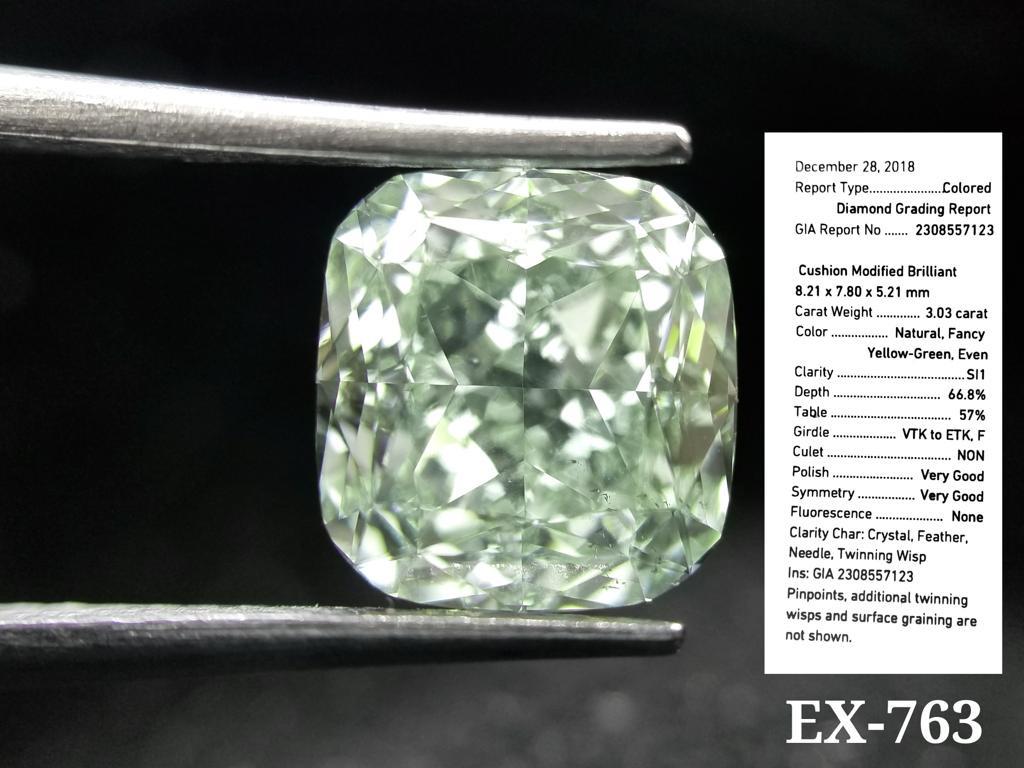 An exceptional and rare Natural  Fancy Yellow Green Diamond of 3,00 carats, SI1 clarity, in perfect cushion cut , extremely stunning.
Investment stone. 
There are few piece available in the world, and jewelry shop reserve also for celebrity