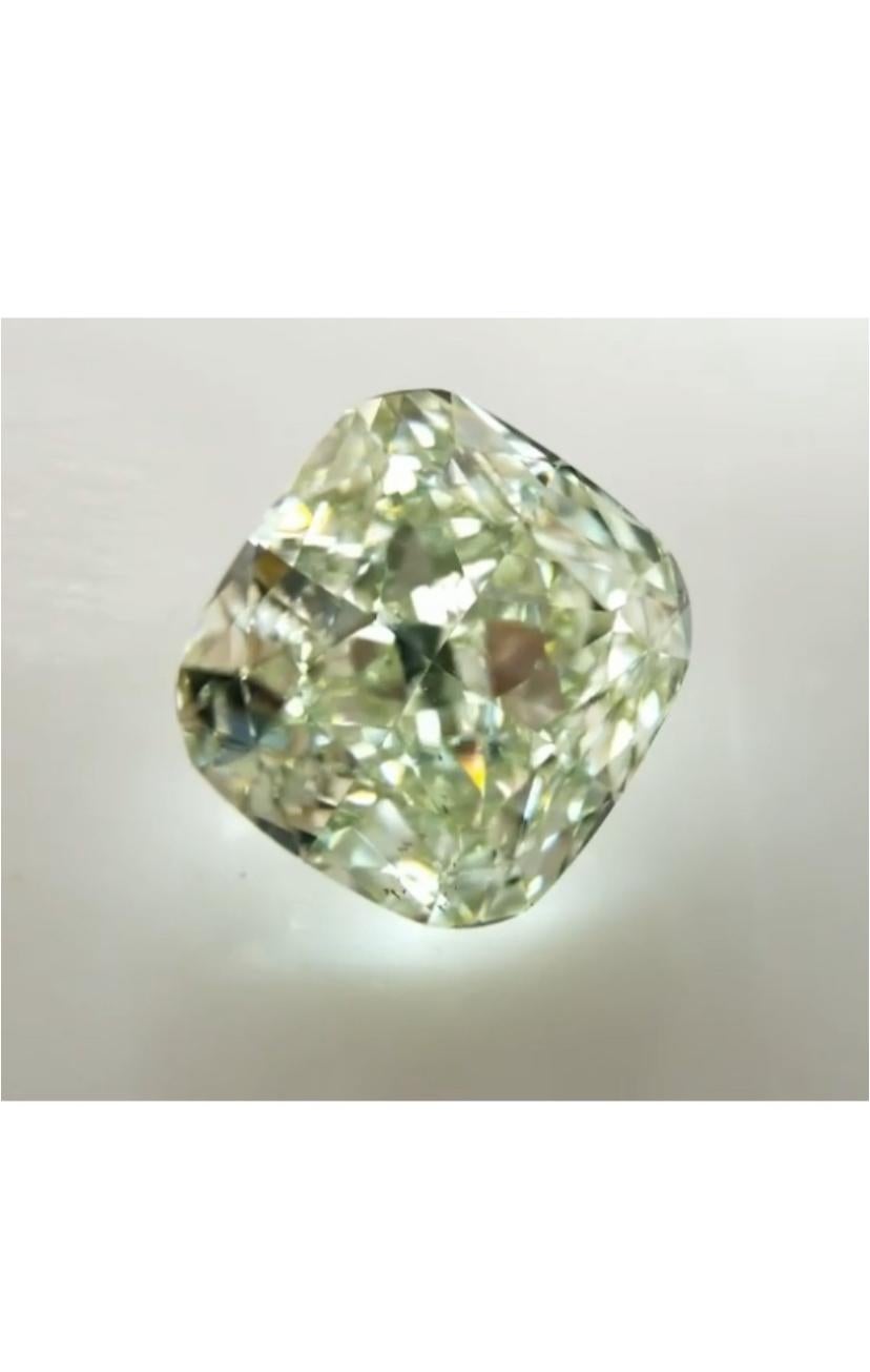  Exceptional GIA  Certified 3.00 Carats Natural Fancy Yellow Green Diamond  (Kissenschliff) im Angebot