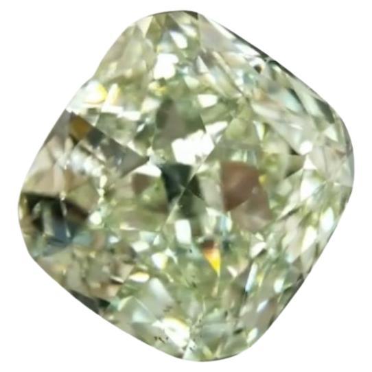  Exceptional GIA  Certified 3.00 Carats Natural Fancy Yellow Green Diamond  im Angebot