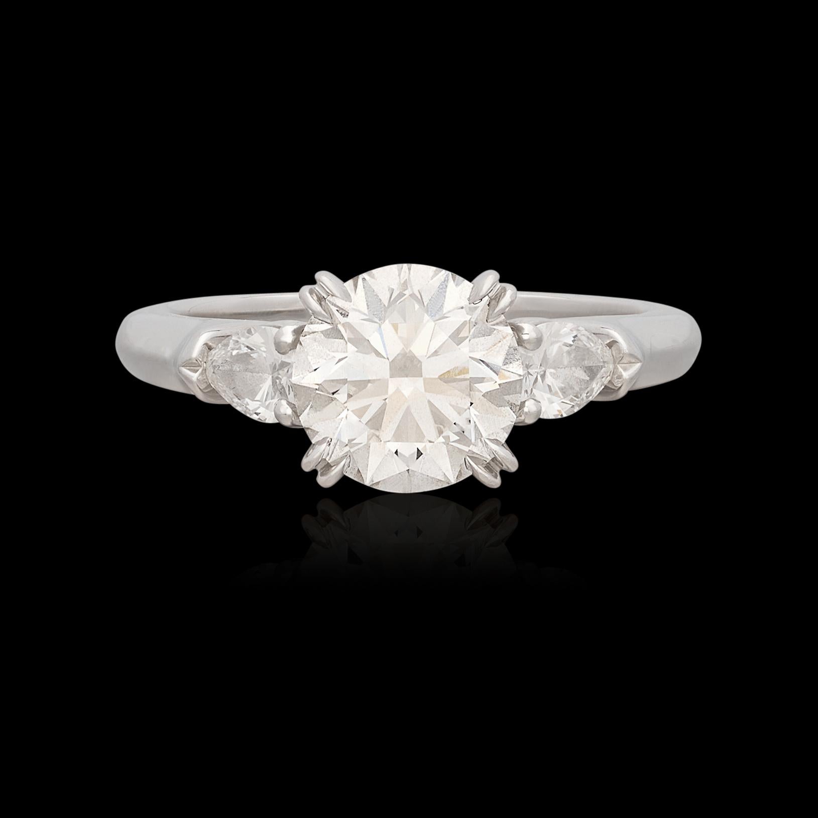 Round Cut Exceptional GIA Diamond Ring by Harry Winston For Sale