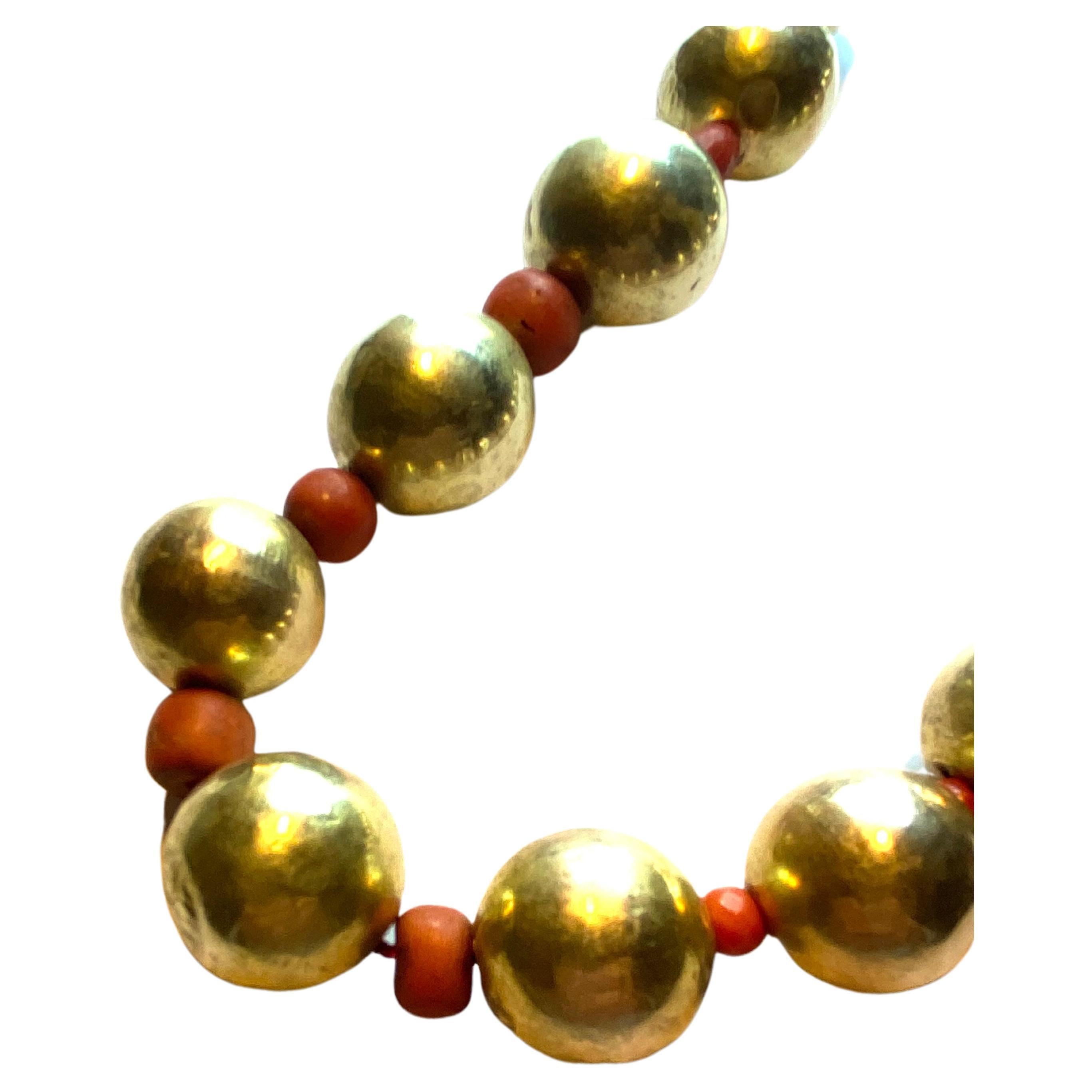 Classical Roman Exceptional Gold Spheres Necklace from the XVIIIth Century For Sale