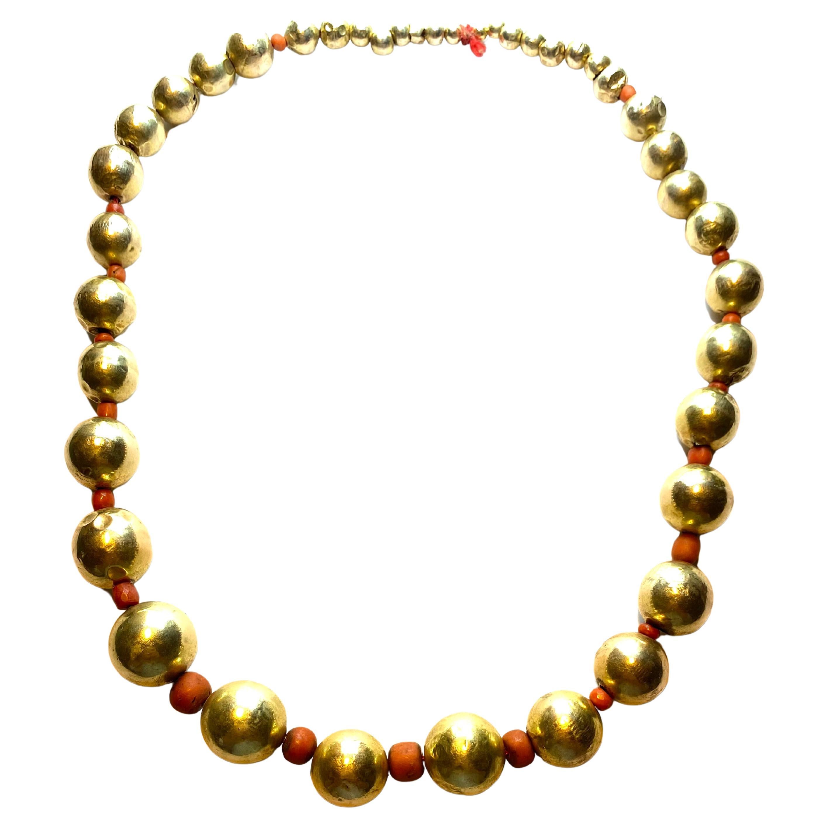 Round Cut Exceptional Gold Spheres Necklace from the XVIIIth Century For Sale