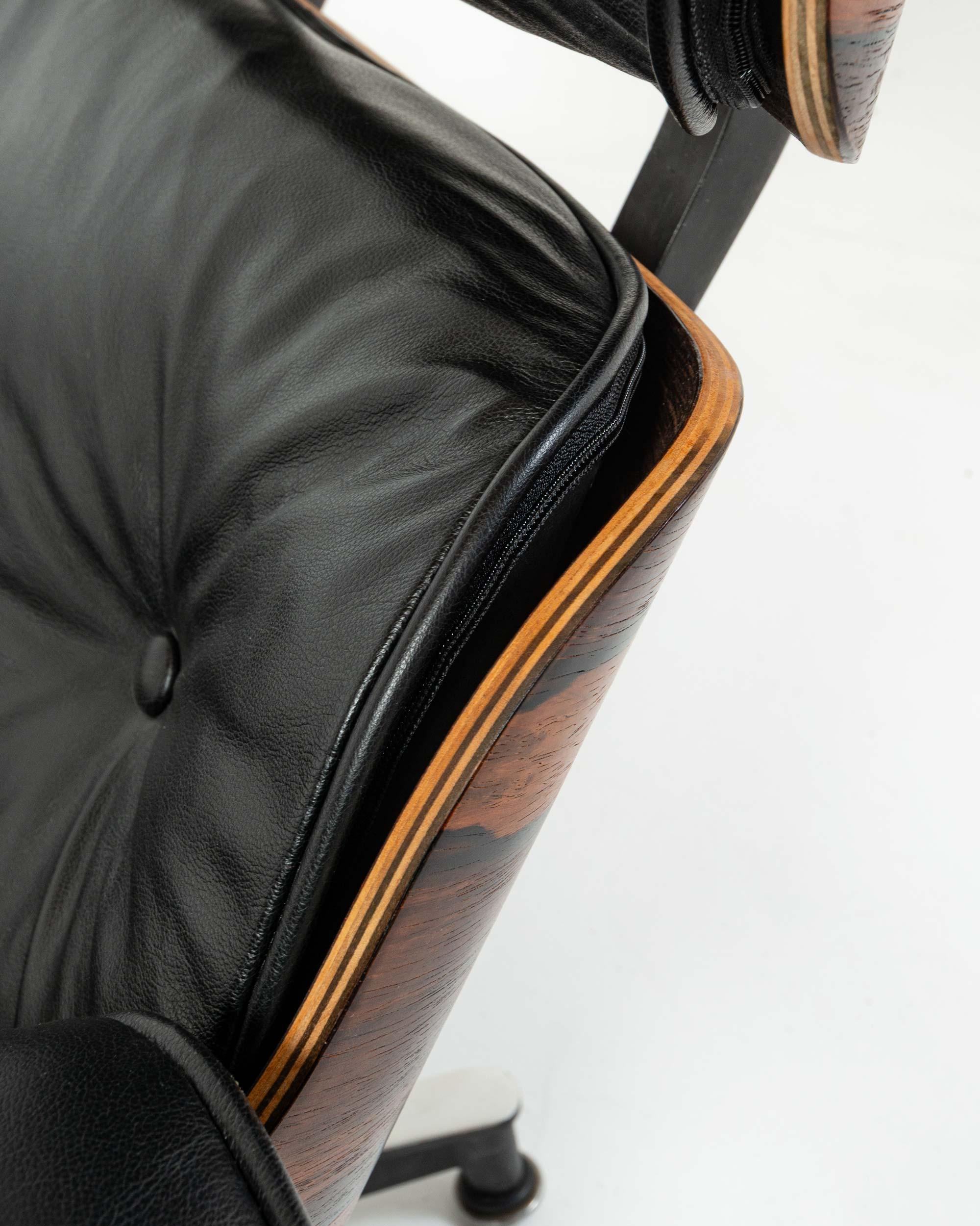 Silla Eames Lounge y Otomana de Primera Generación 1956-1959 Excepcional Grano Restaurado en venta 2