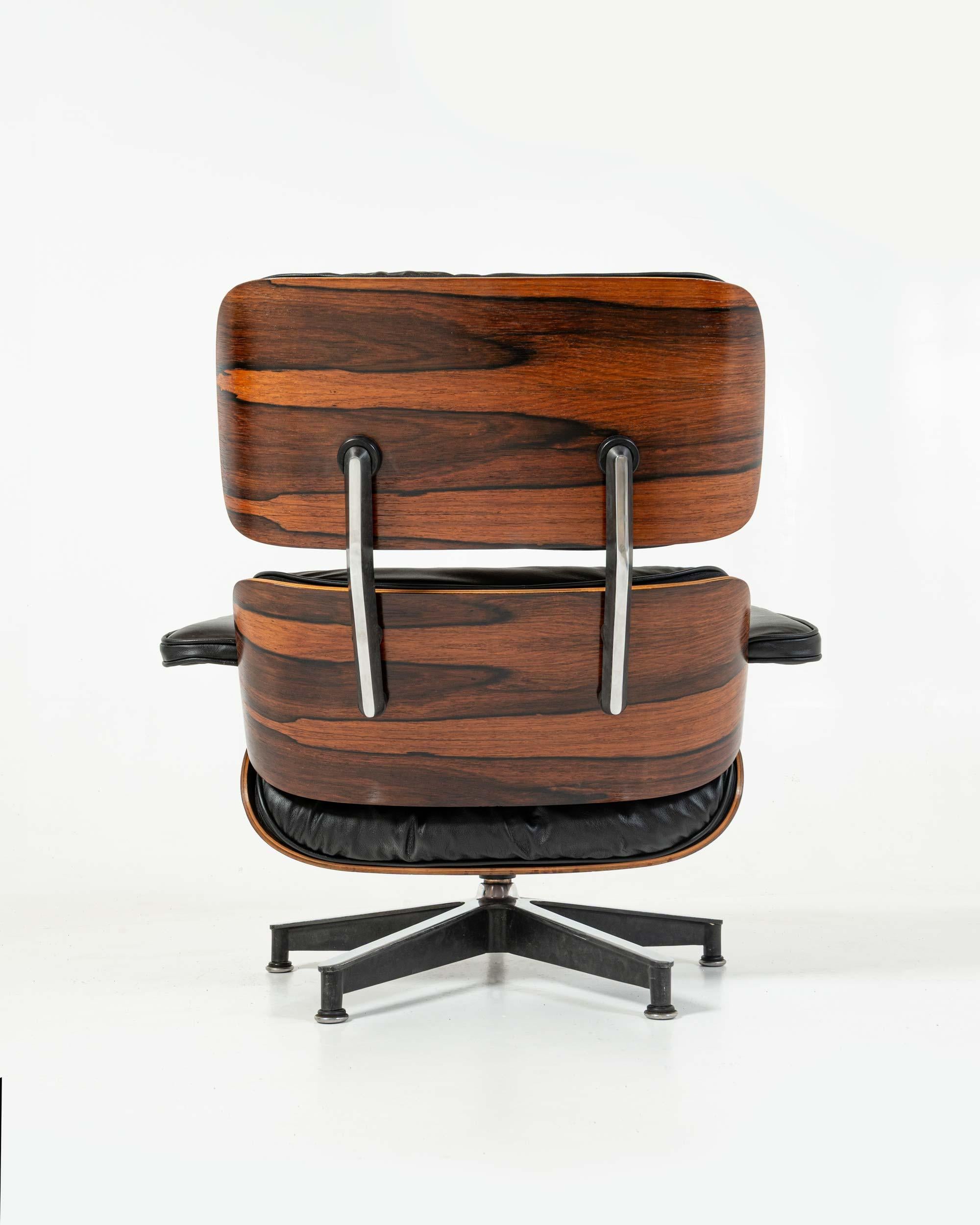 Silla Eames Lounge y Otomana de Primera Generación 1956-1959 Excepcional Grano Restaurado Otro en venta