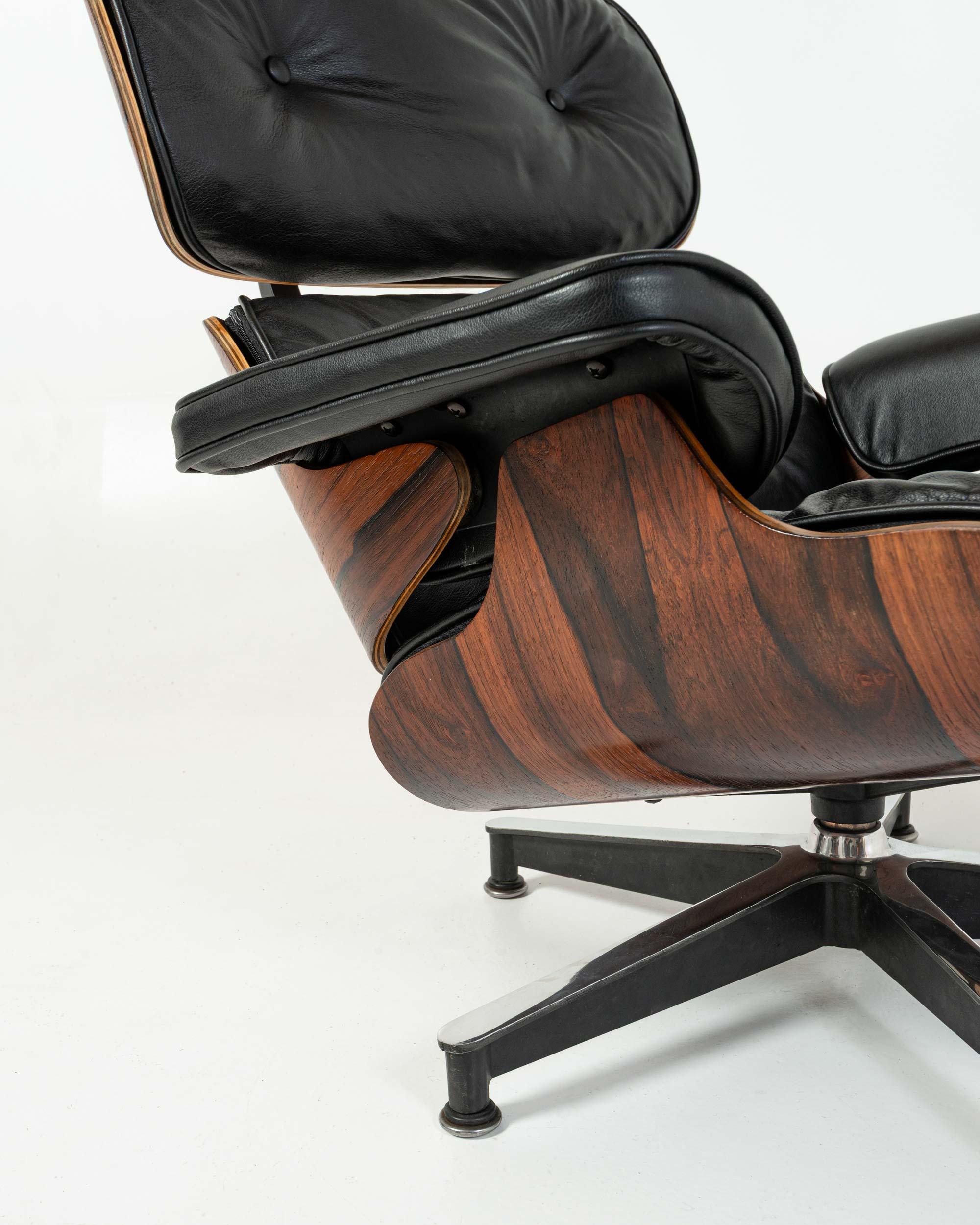 Silla Eames Lounge y Otomana de Primera Generación 1956-1959 Excepcional Grano Restaurado en venta 1