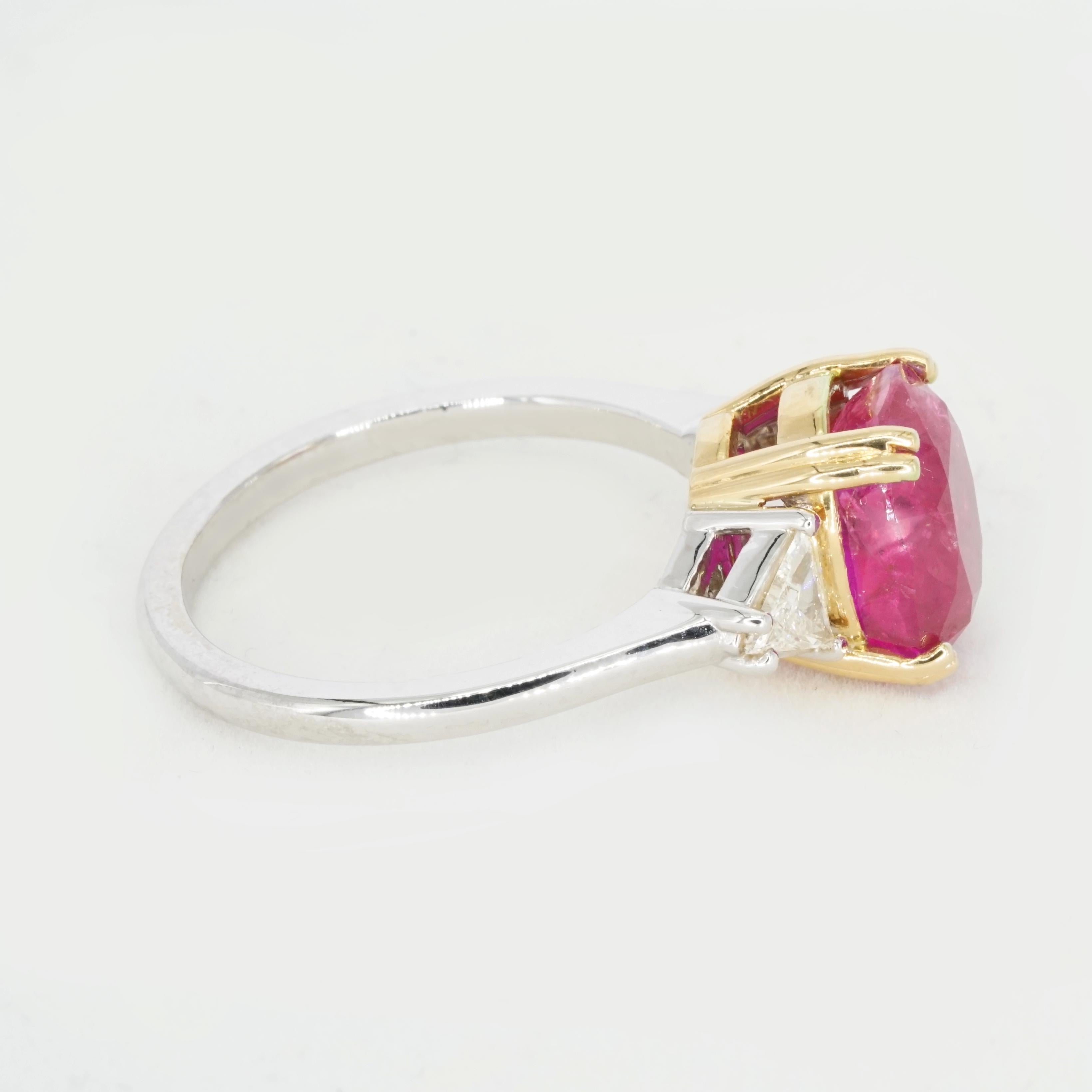 EXCEPTIONAL GRS 6 Carat Burmese No Heat Ruby Solitaire Diamond Ring In New Condition For Sale In Chicago, IL