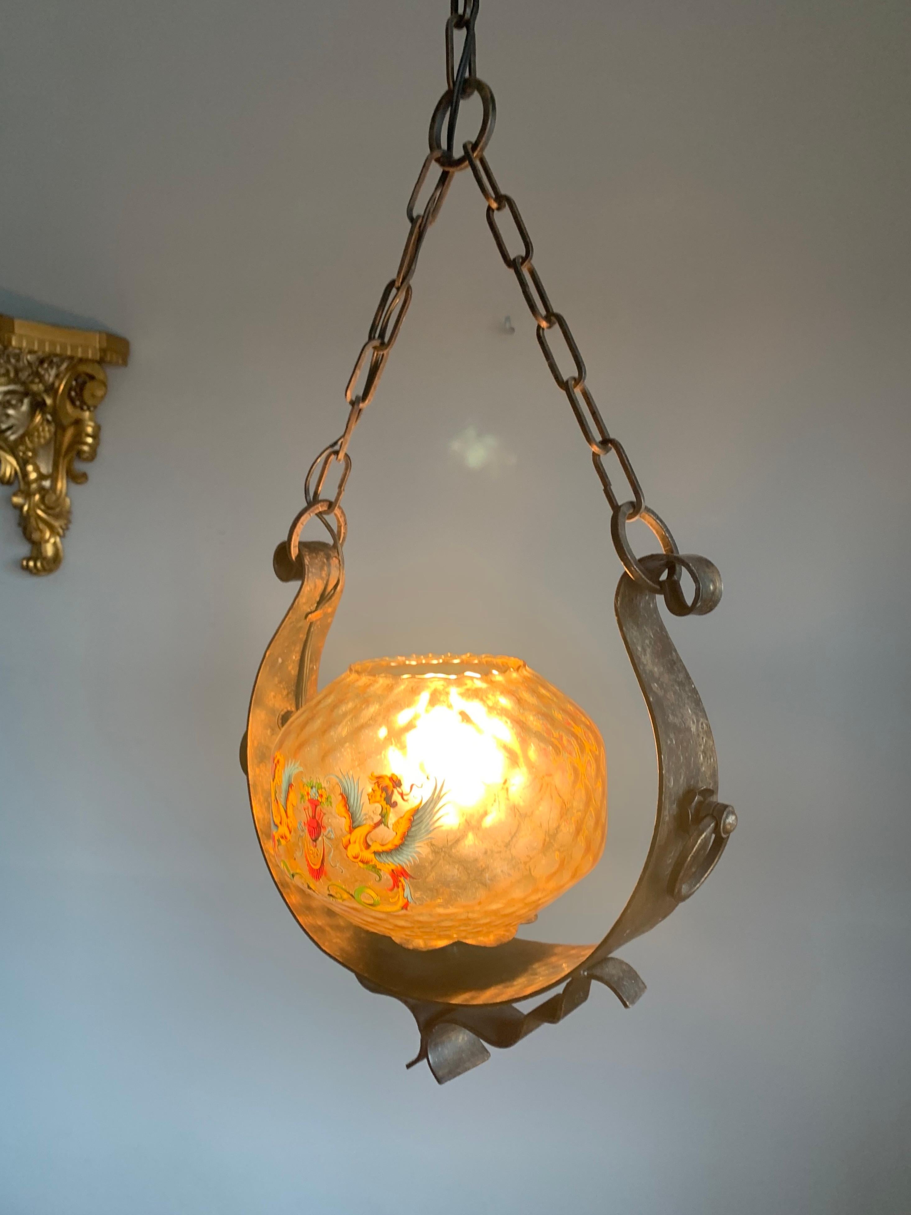 Exceptionnelle lampe à suspension italienne peinte à la main avec motifs mythologiques vers 1900 en vente 12