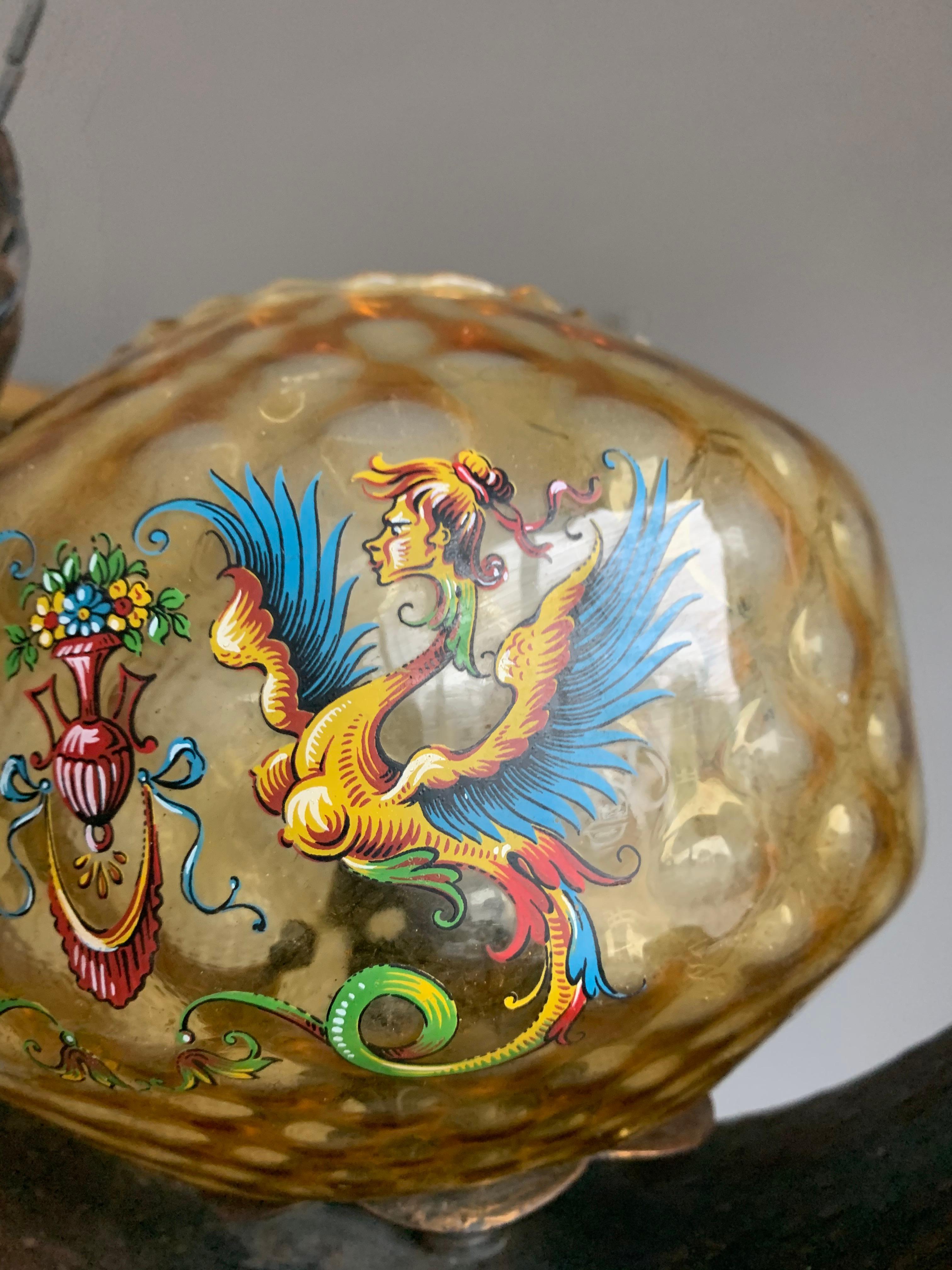 Exceptionnelle lampe à suspension italienne peinte à la main avec motifs mythologiques vers 1900 en vente 1