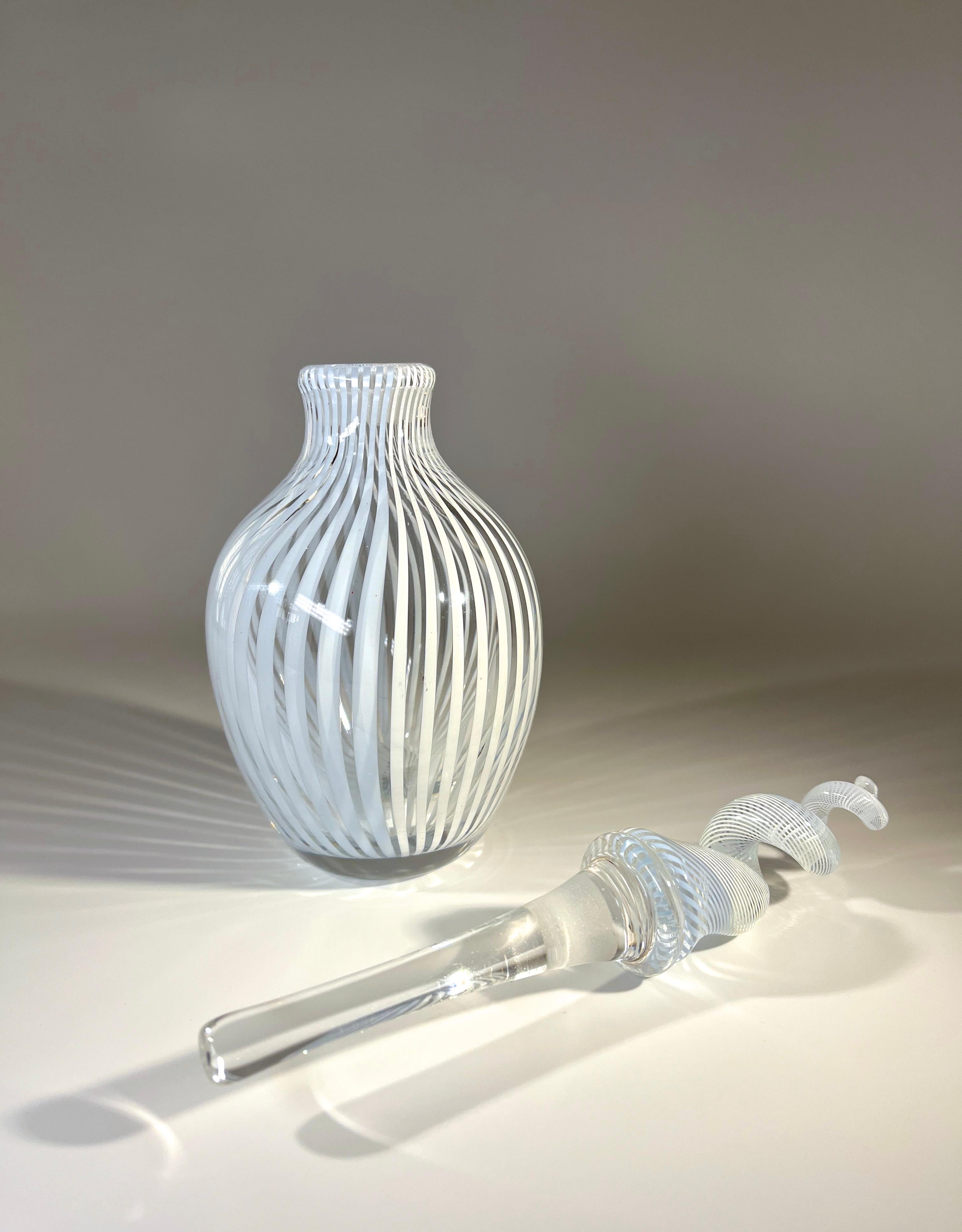 Außergewöhnliche Harlekin-Kristall-Parfümflasche Mike Hunter Twists Studio, Schottland im Angebot 3