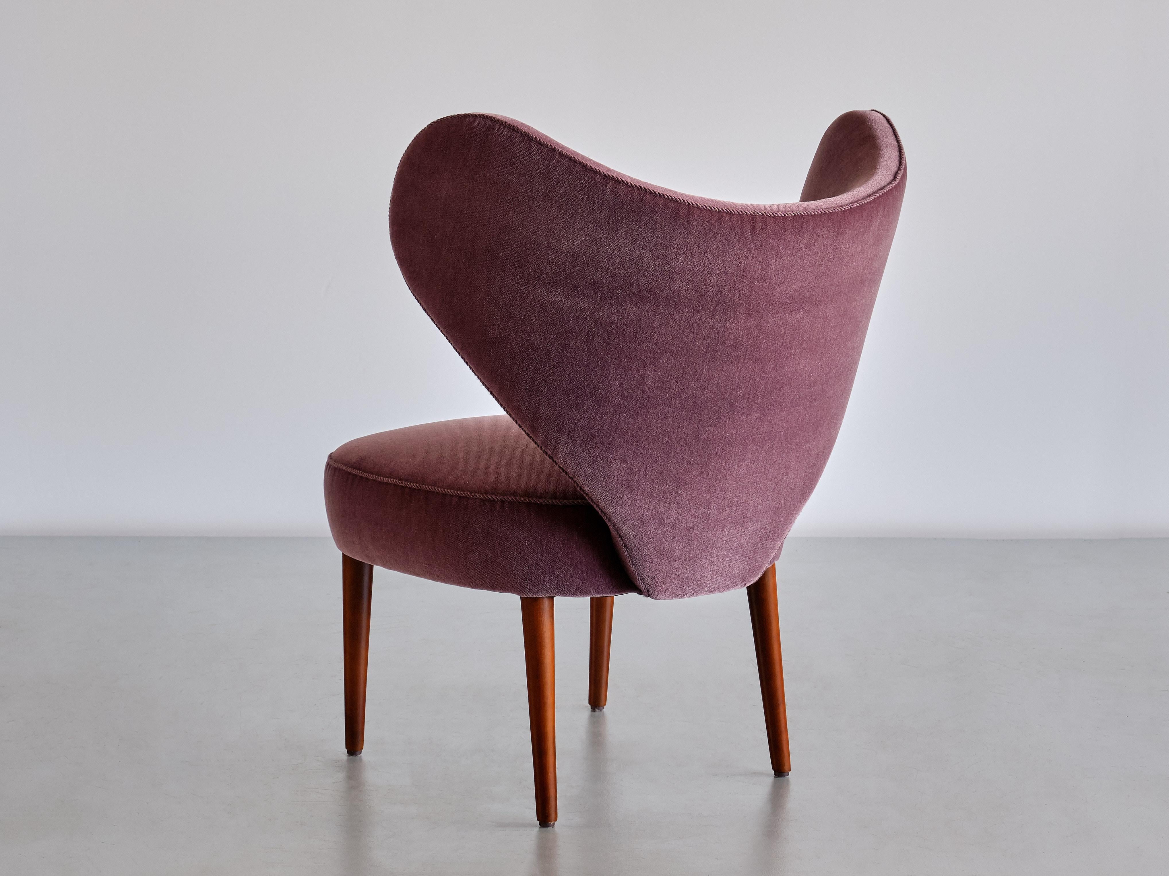 Exceptional 'Heart' Chair in Purple Mohair, Brøndbyøster Møbel, Denmark, 1953 For Sale 4