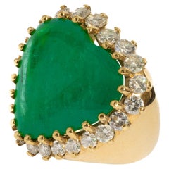Exceptional Heart Shaped 18K Cabochon 19 Carat 'Approx' Emerald
