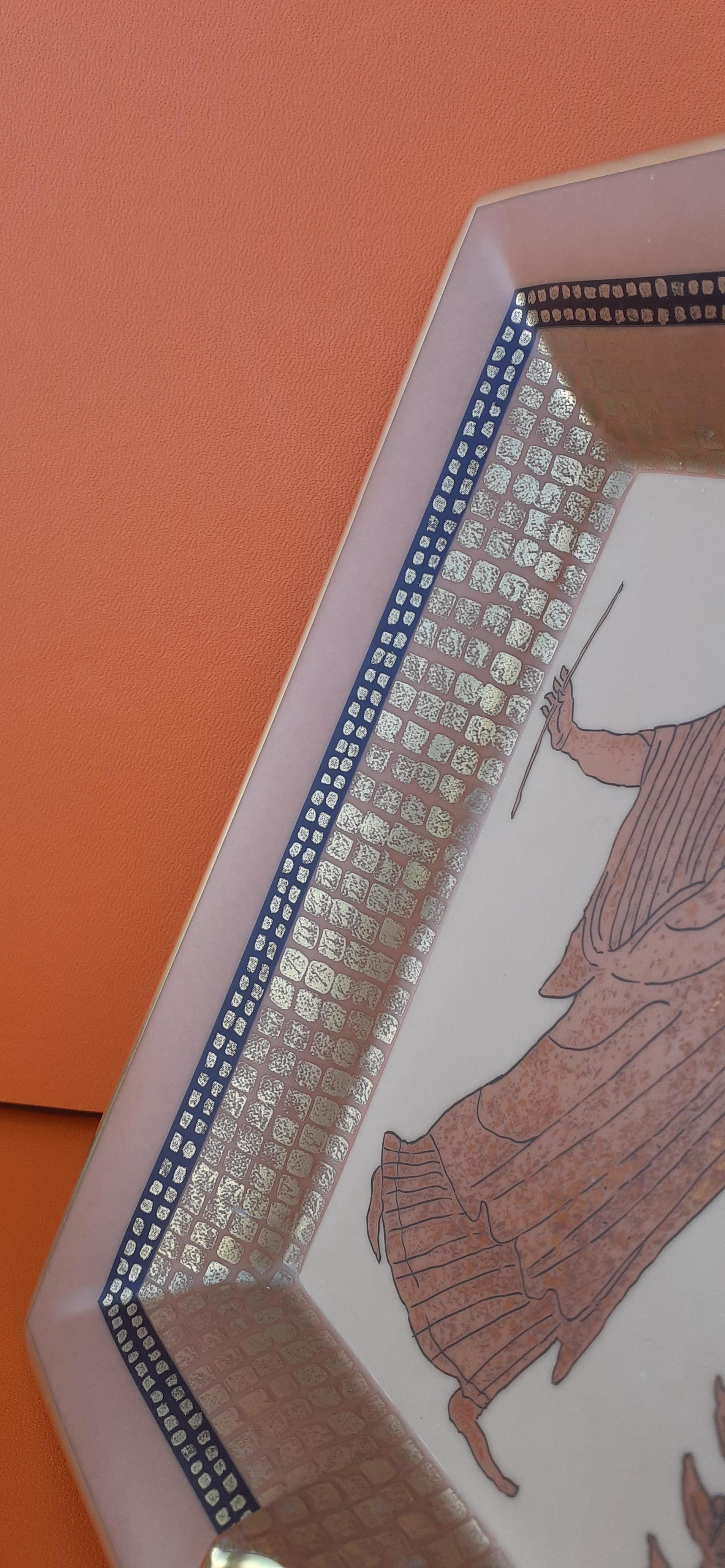 Außergewöhnliche Hermès Aschenbecher ändern Tablett griechische Mythologie Frau in Porzellan im Angebot 6