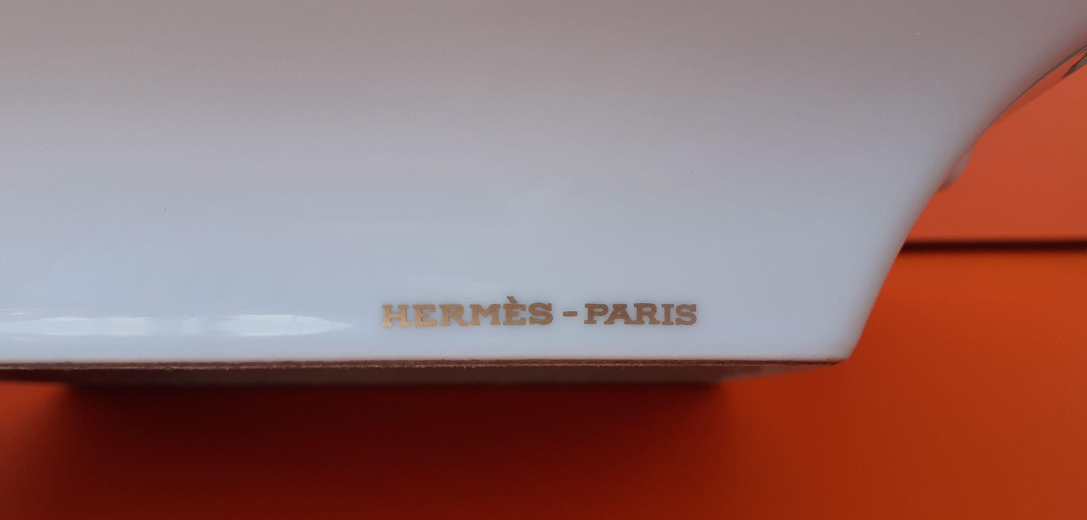 Außergewöhnliche Hermès Aschenbecher ändern Tablett griechische Mythologie Frau in Porzellan im Angebot 8