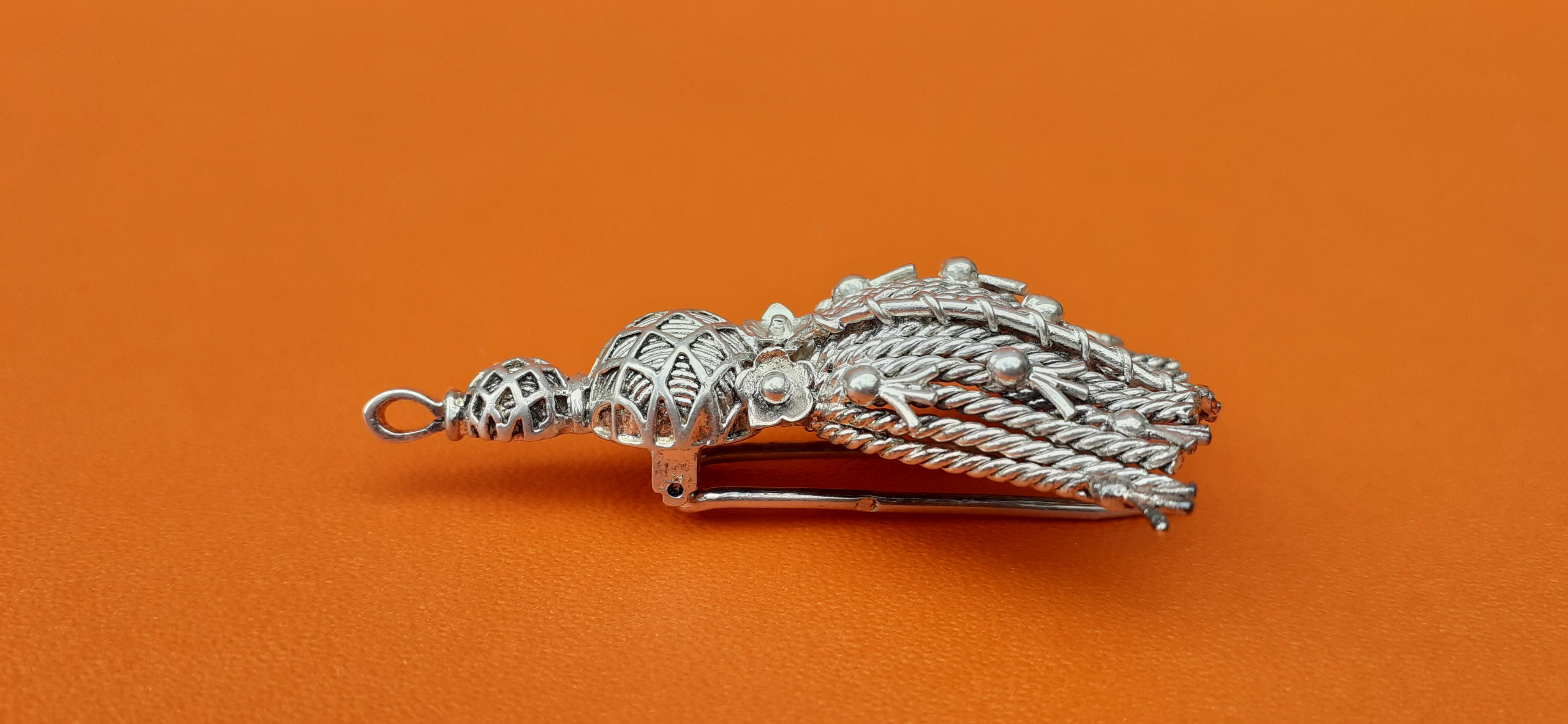 Exceptional Hermès Brooch Pendant Lapel Pin Passementerie Tassel Silver RARE For Sale 10