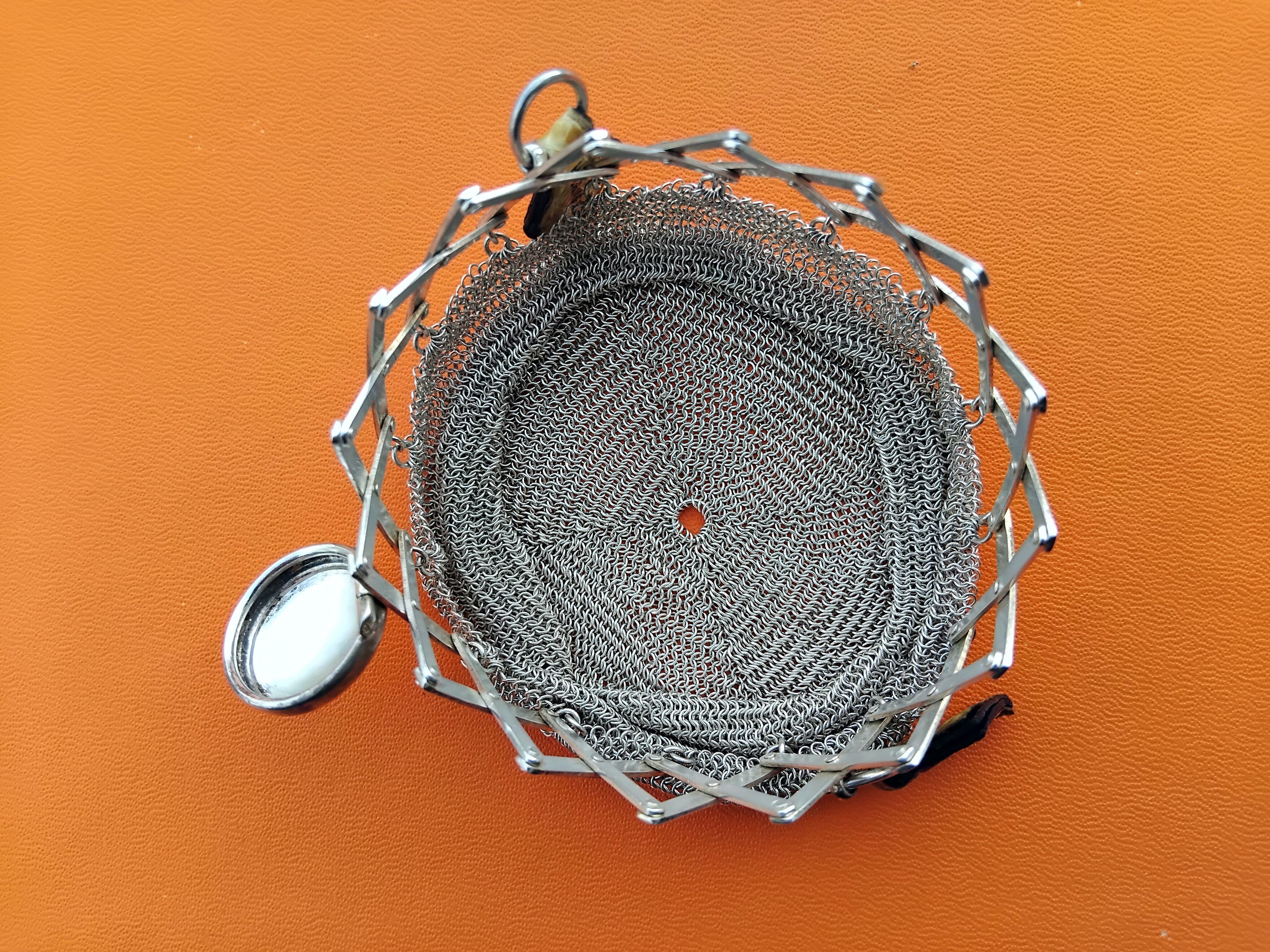Exceptional Hermès Chainmail Almoner Coin Purse in Silver RARE For Sale 1