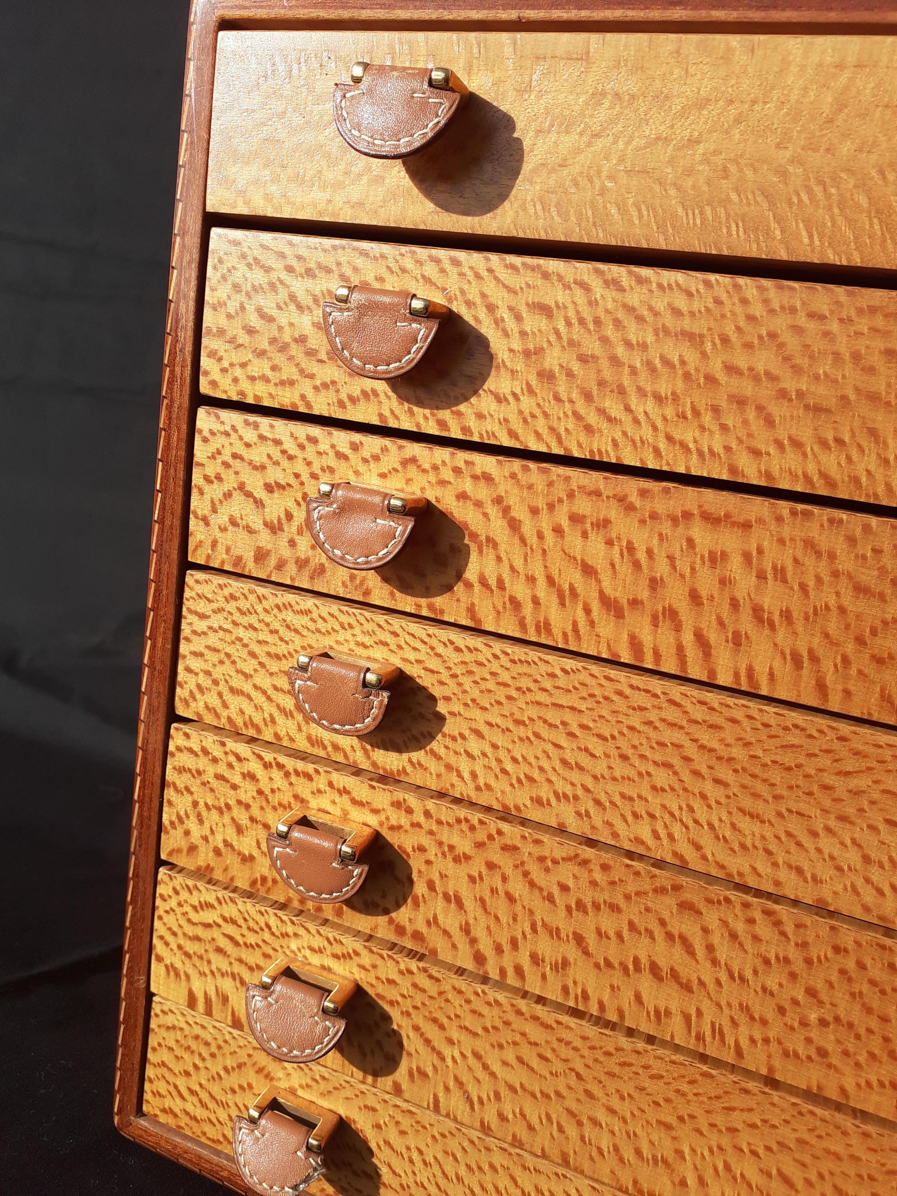 Exceptional Hermès Chest 7 Drawers to store Scarves or Jewelry Wood and Leather 3