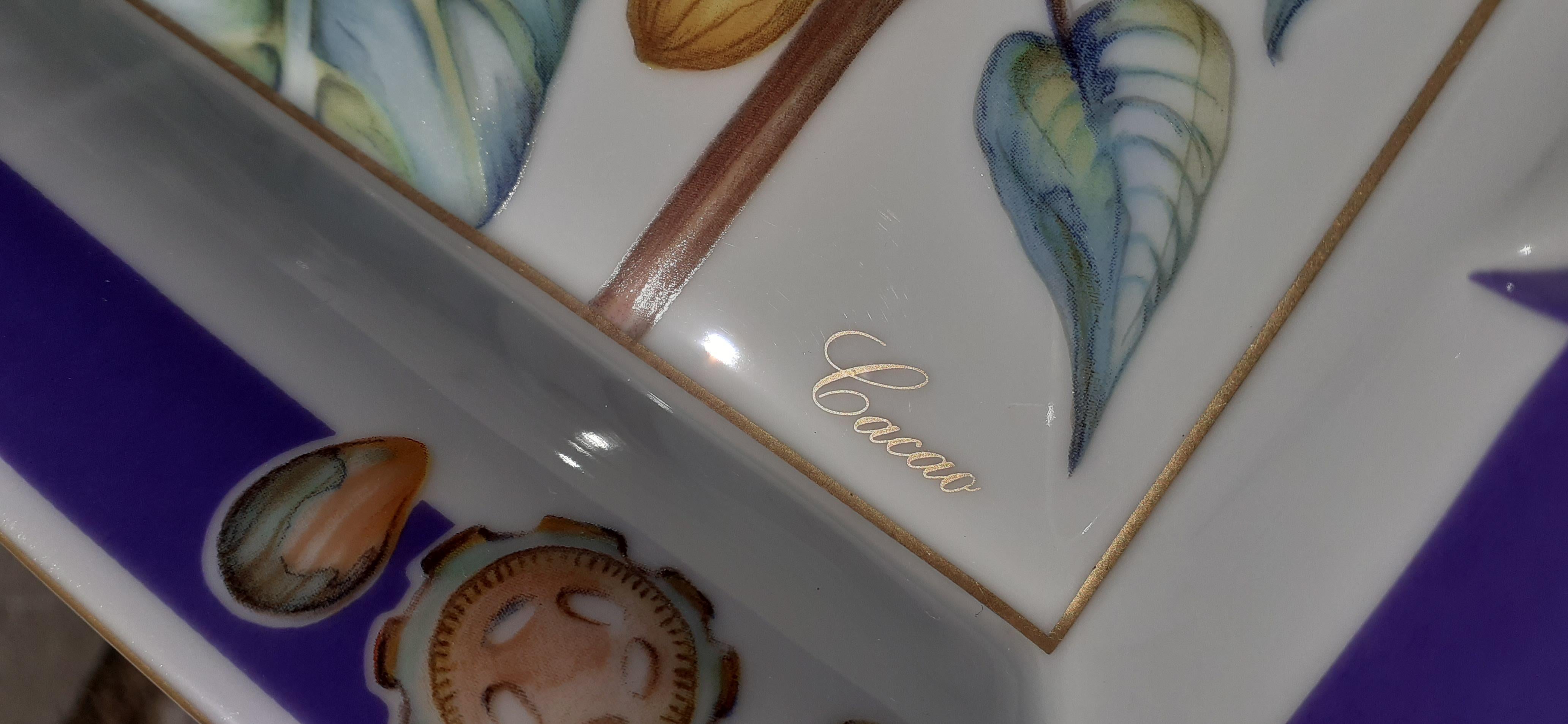 Exceptionnel Cendrier à Cigares Hermès Plateau à Change Cacao en Porcelaine en vente 6