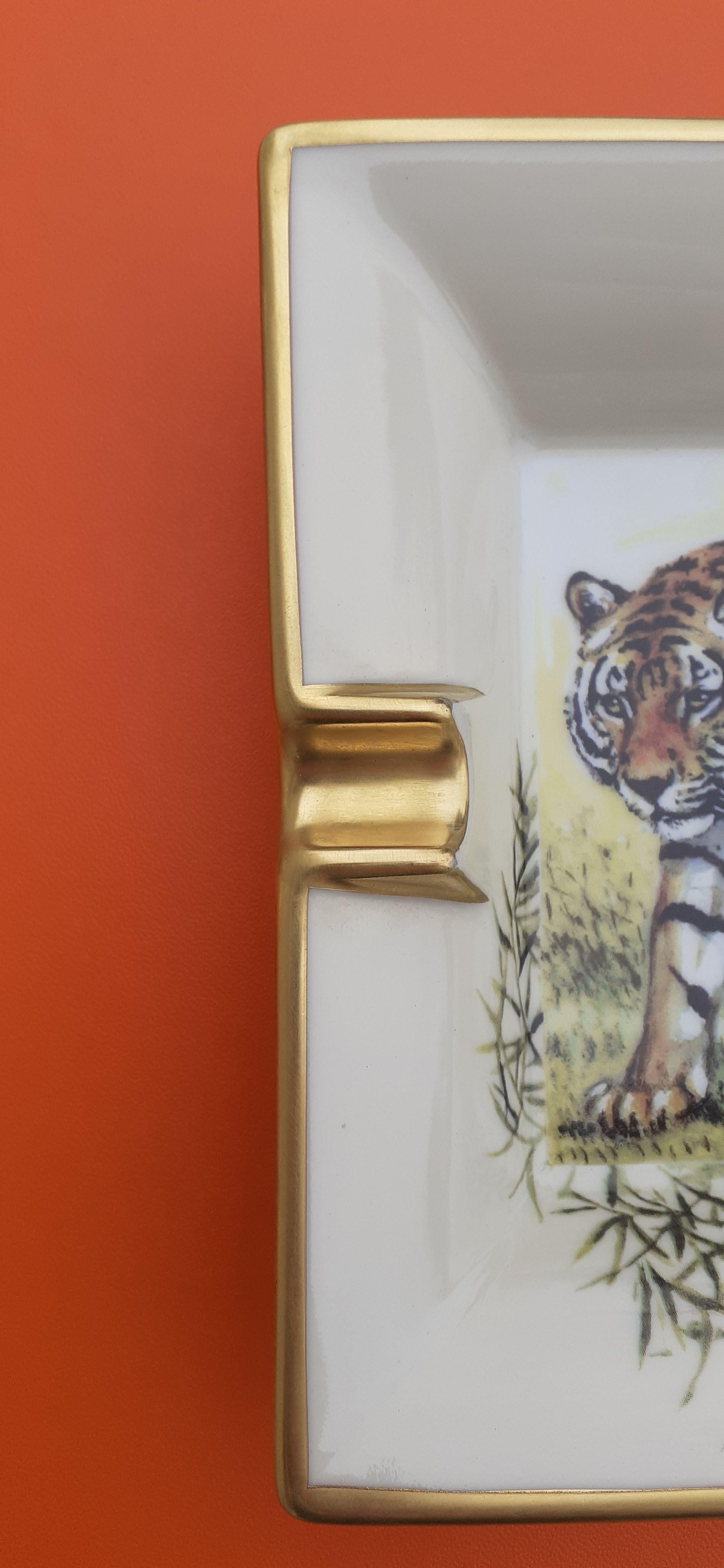 Exceptional Hermès  Cigar Ashtray Change Tray Tiger in Porcelain Rare 2