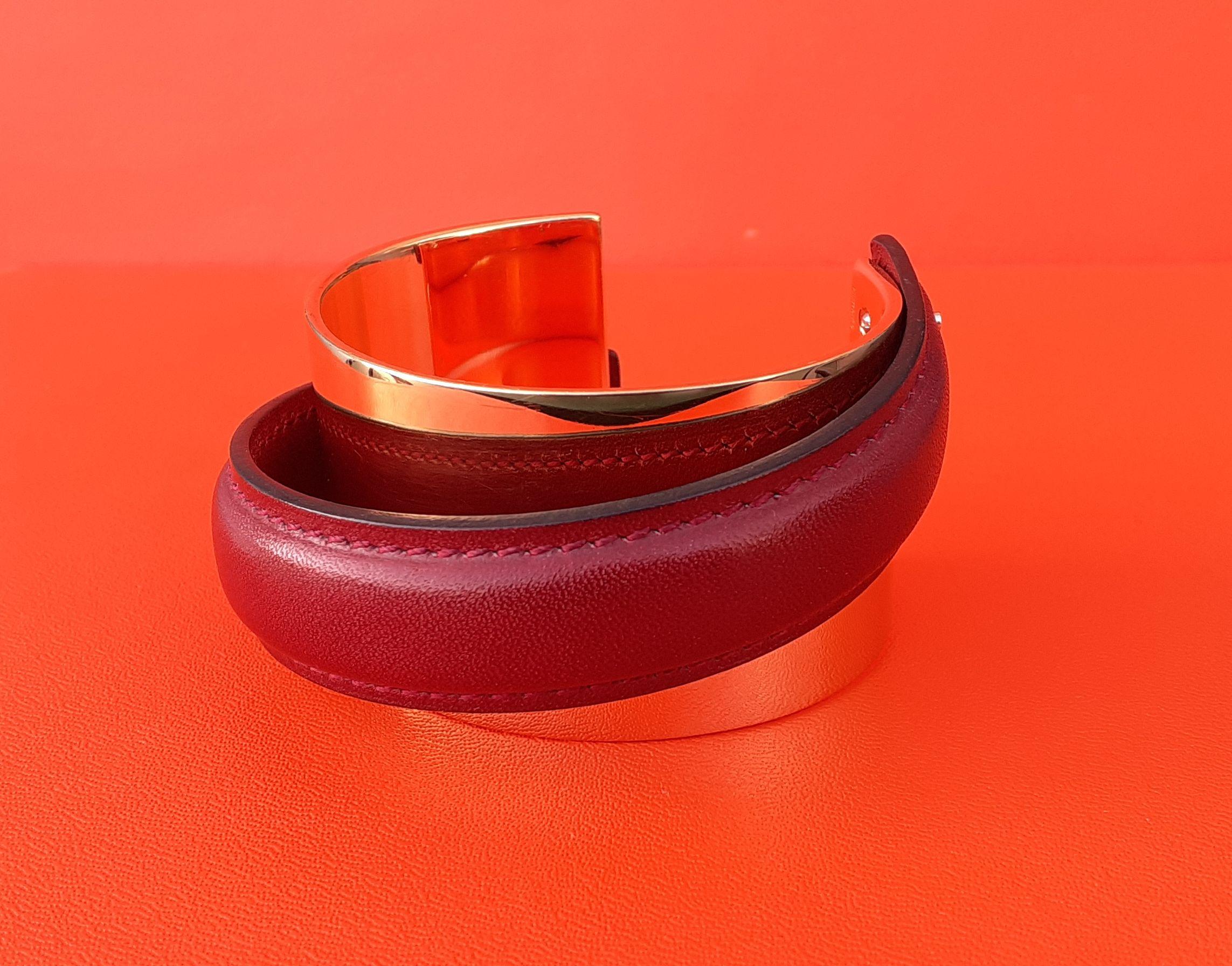 Exceptional Hermès Cuff Bracelet Golden Hdw and Rouge H Box Leather Size L For Sale 4