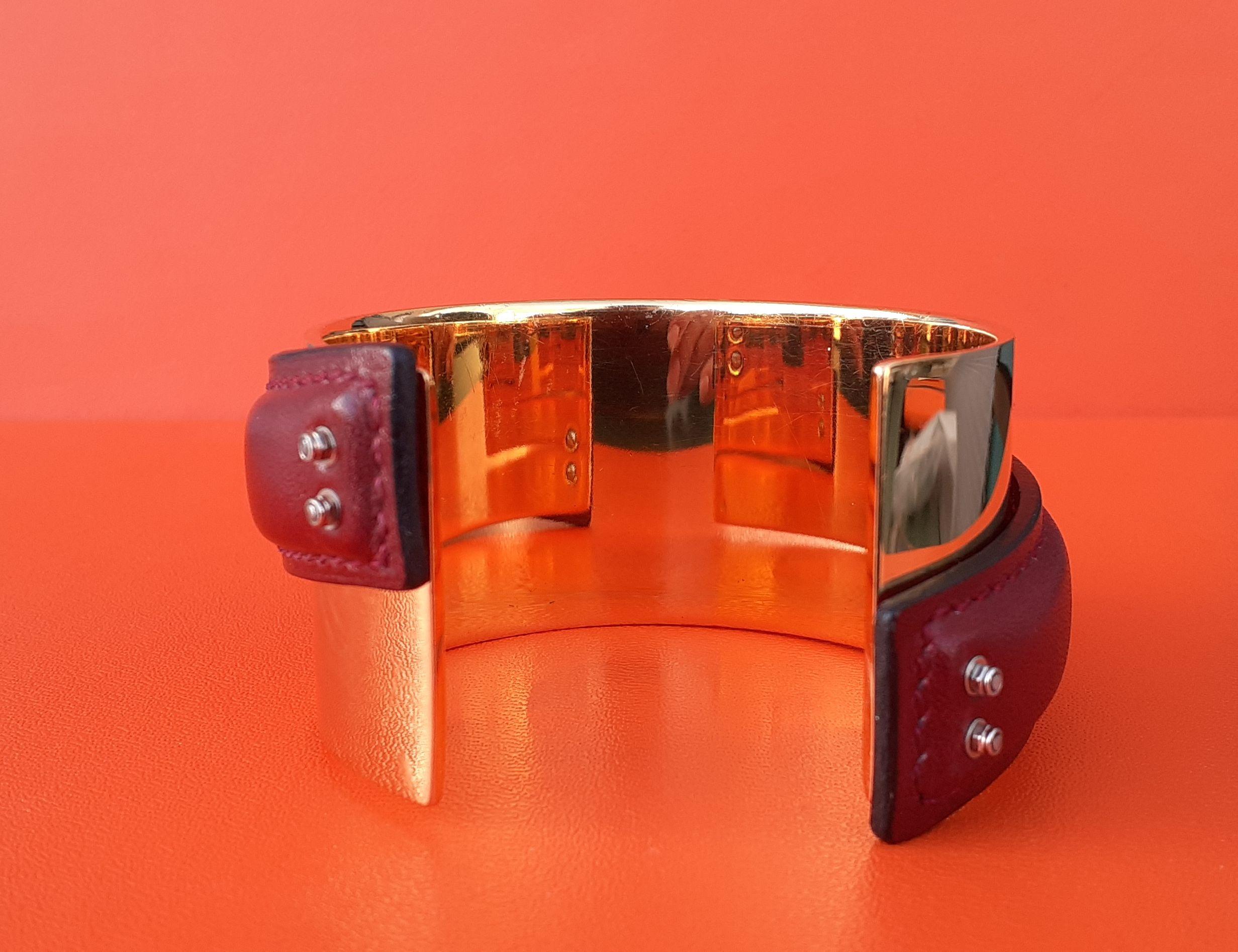 Exceptional Hermès Cuff Bracelet Golden Hdw and Rouge H Box Leather Size L For Sale 1