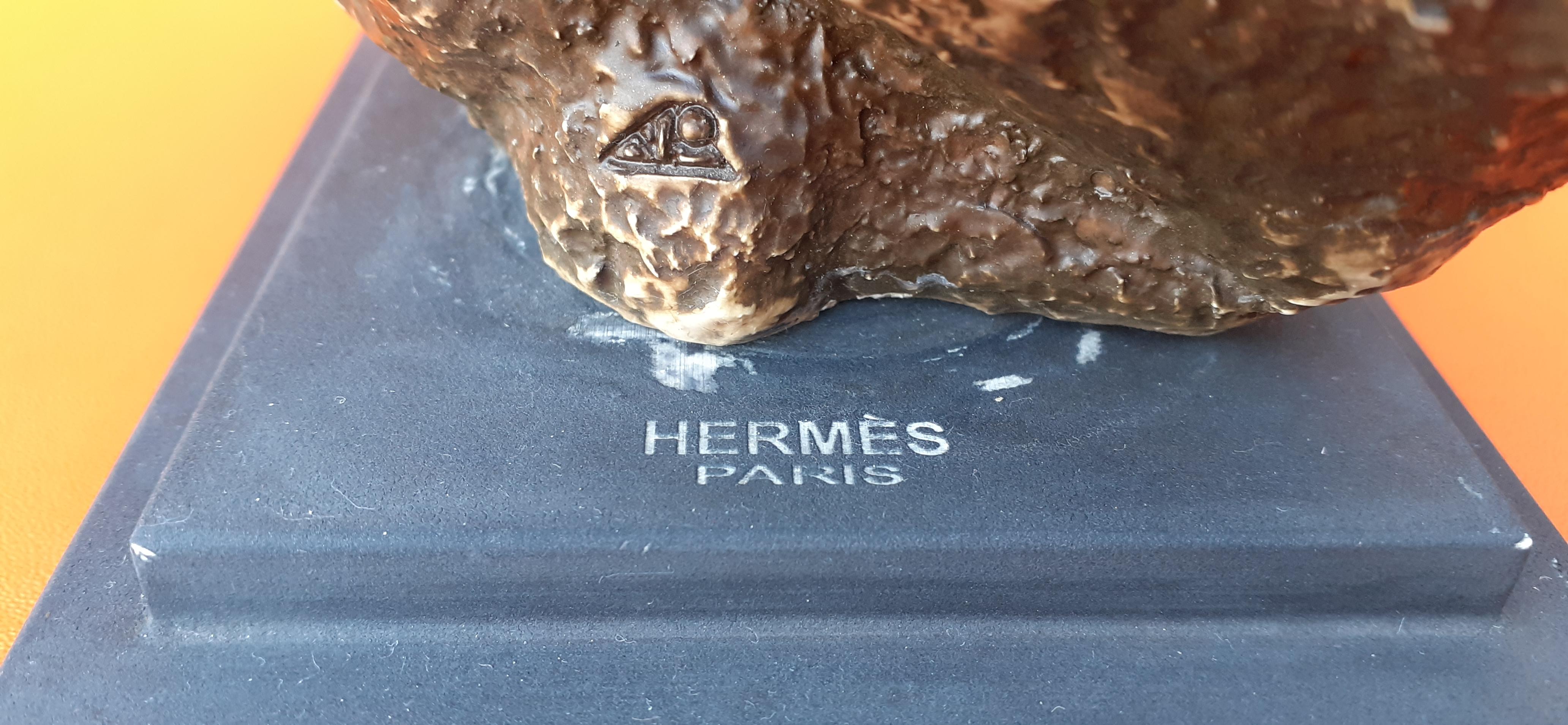 Außergewöhnliche dekorative Hermès-Skulptur aus einem Geschäft  (Schwarz) im Angebot