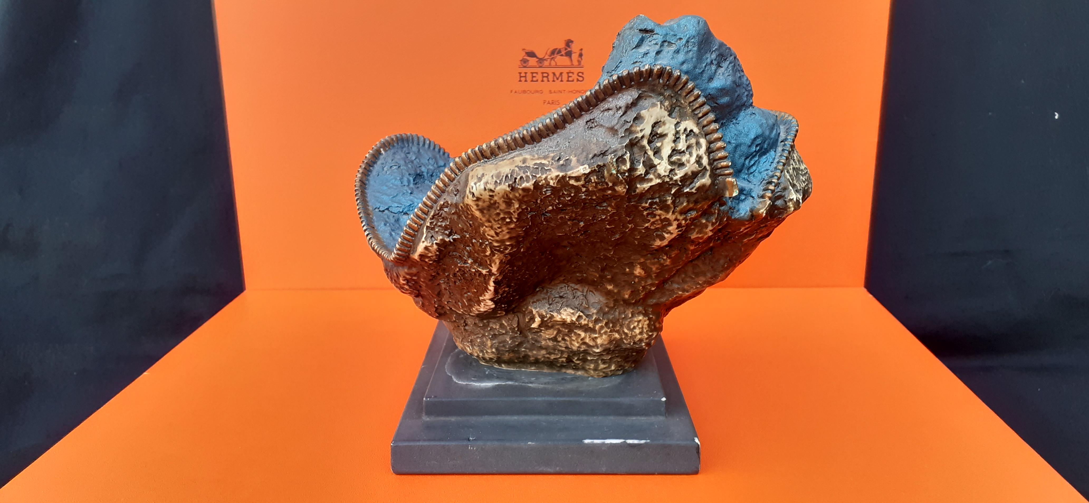 Women's or Men's Exceptional Hermès Decorative Sculpture from a store For Sale