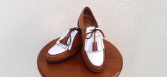 Exceptional Hermès Derbies Golf Shoes Gold and White Leather