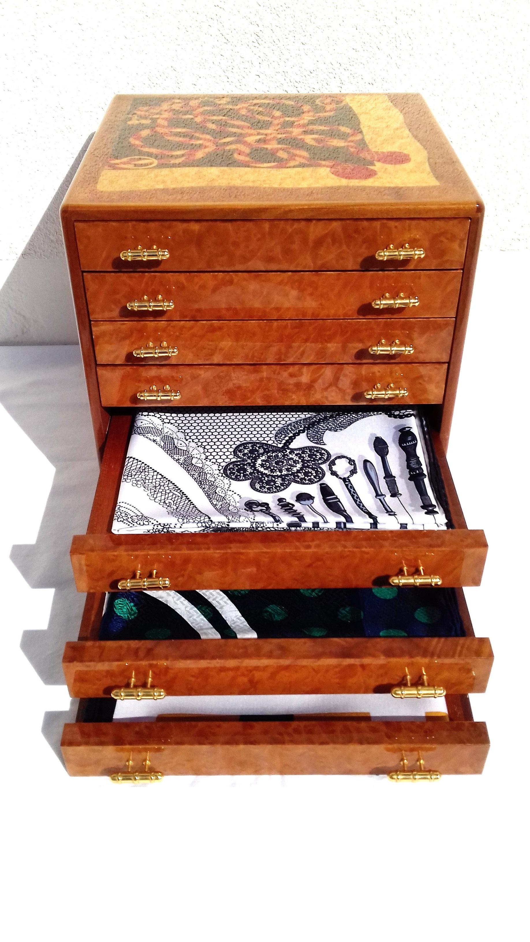 Women's Exceptional Hermès Drawer to store scarves or Jewelry In Wood Inlaid RARE