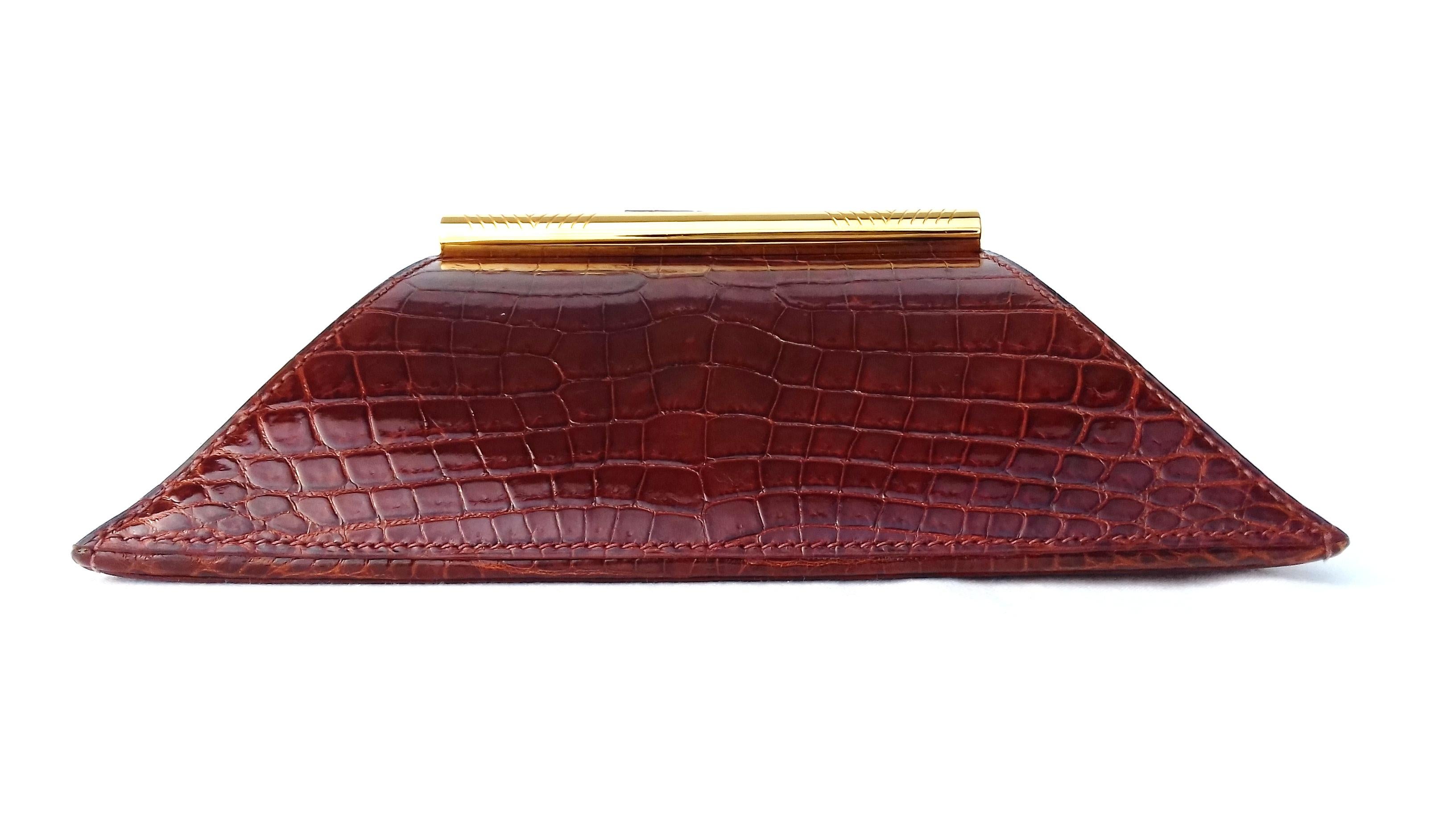 Außergewöhnliche Hermès Handtasche Geldbörse Clutch in Brown Krokodil Ghw Selten im Angebot 11