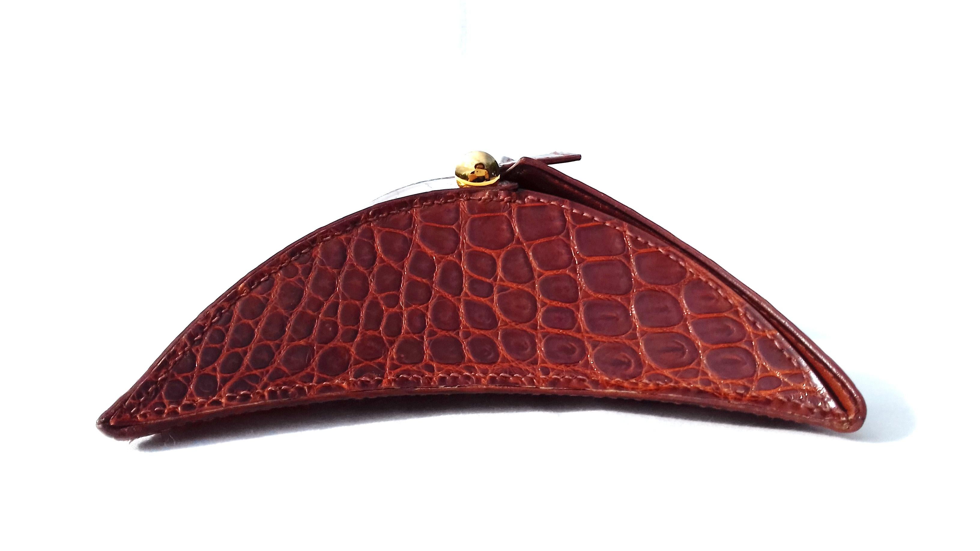 Exceptionnel Sac à main Hermès Pochette en Crocodile Brown Ghw Rare en vente 12