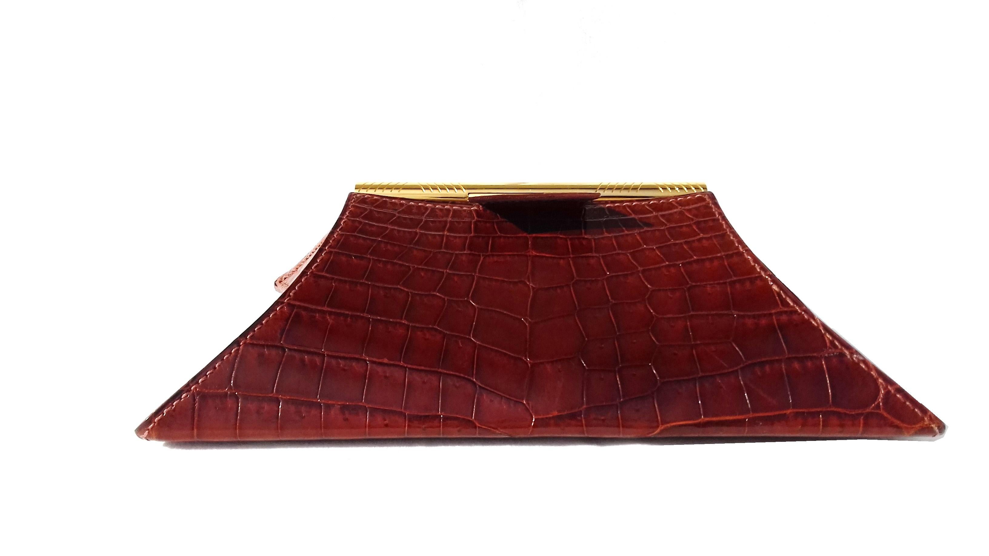 Exceptionnel Sac à main Hermès Pochette en Crocodile Brown Ghw Rare en vente 13